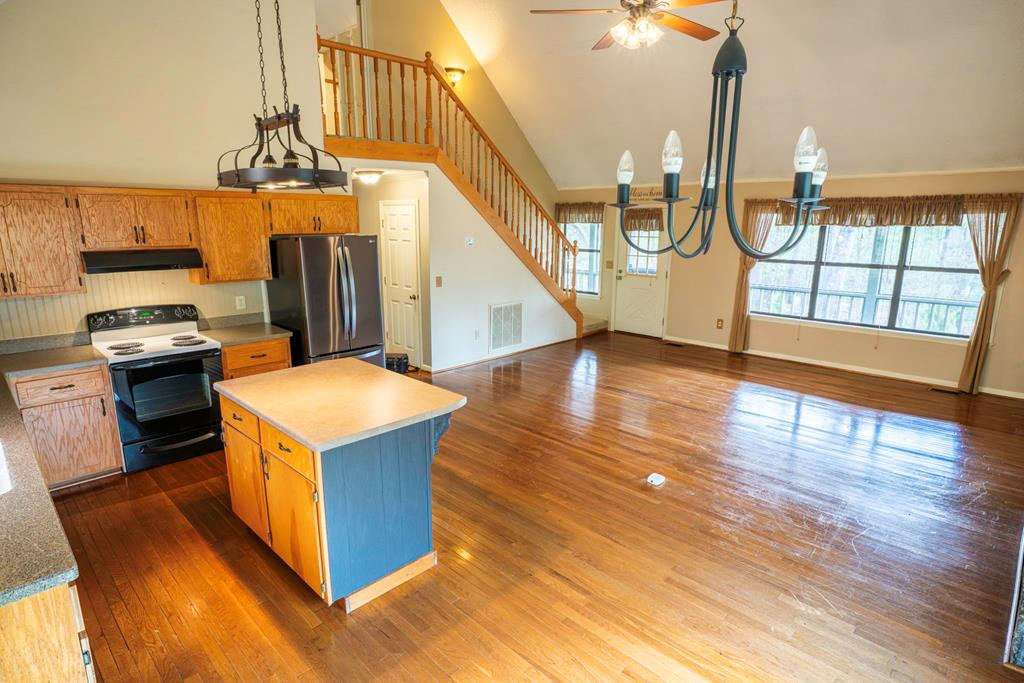 1054 Dickey Road, Murphy, NC 28906 Listing Photo  3