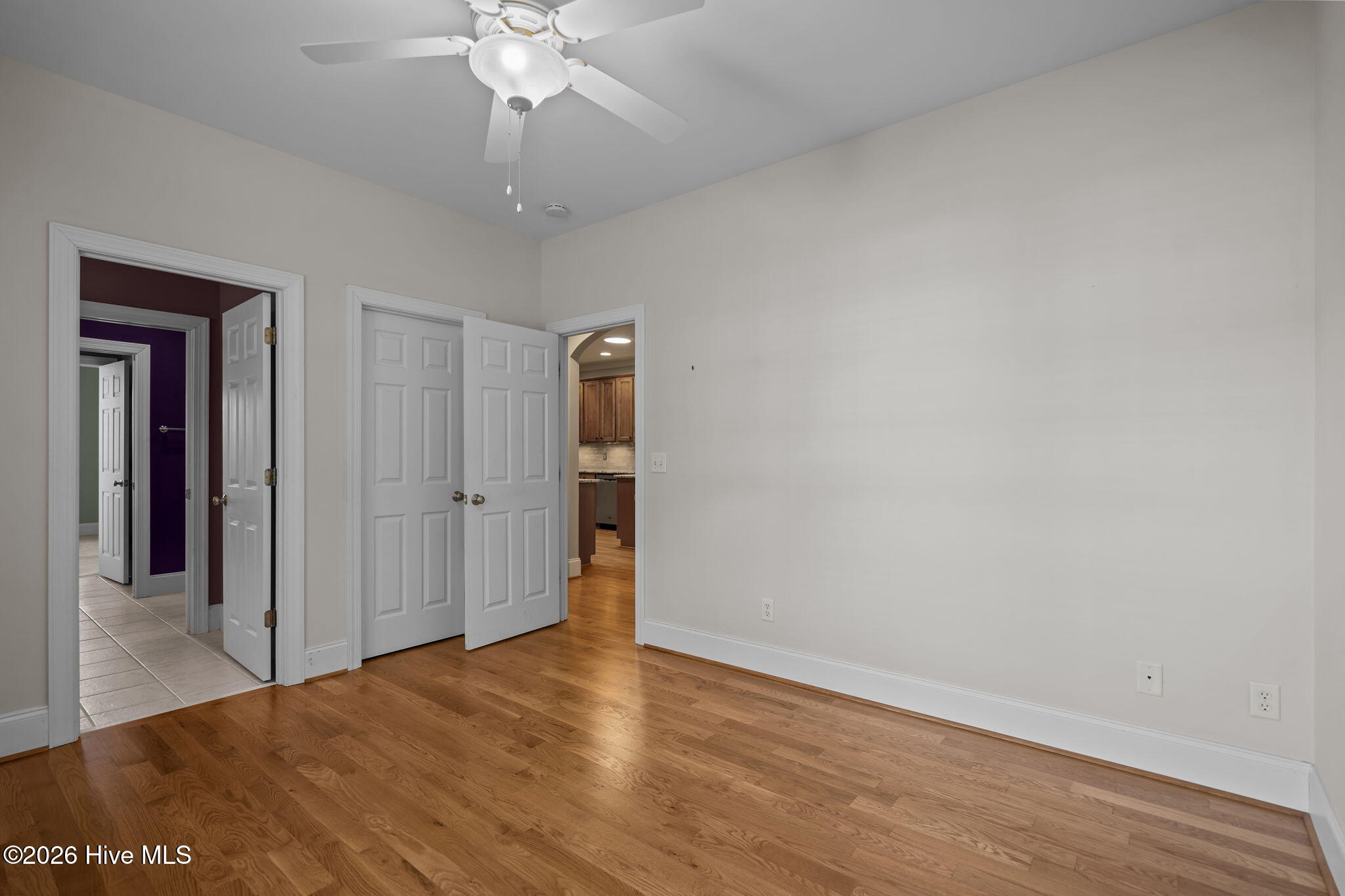 100552731 | Photo 44