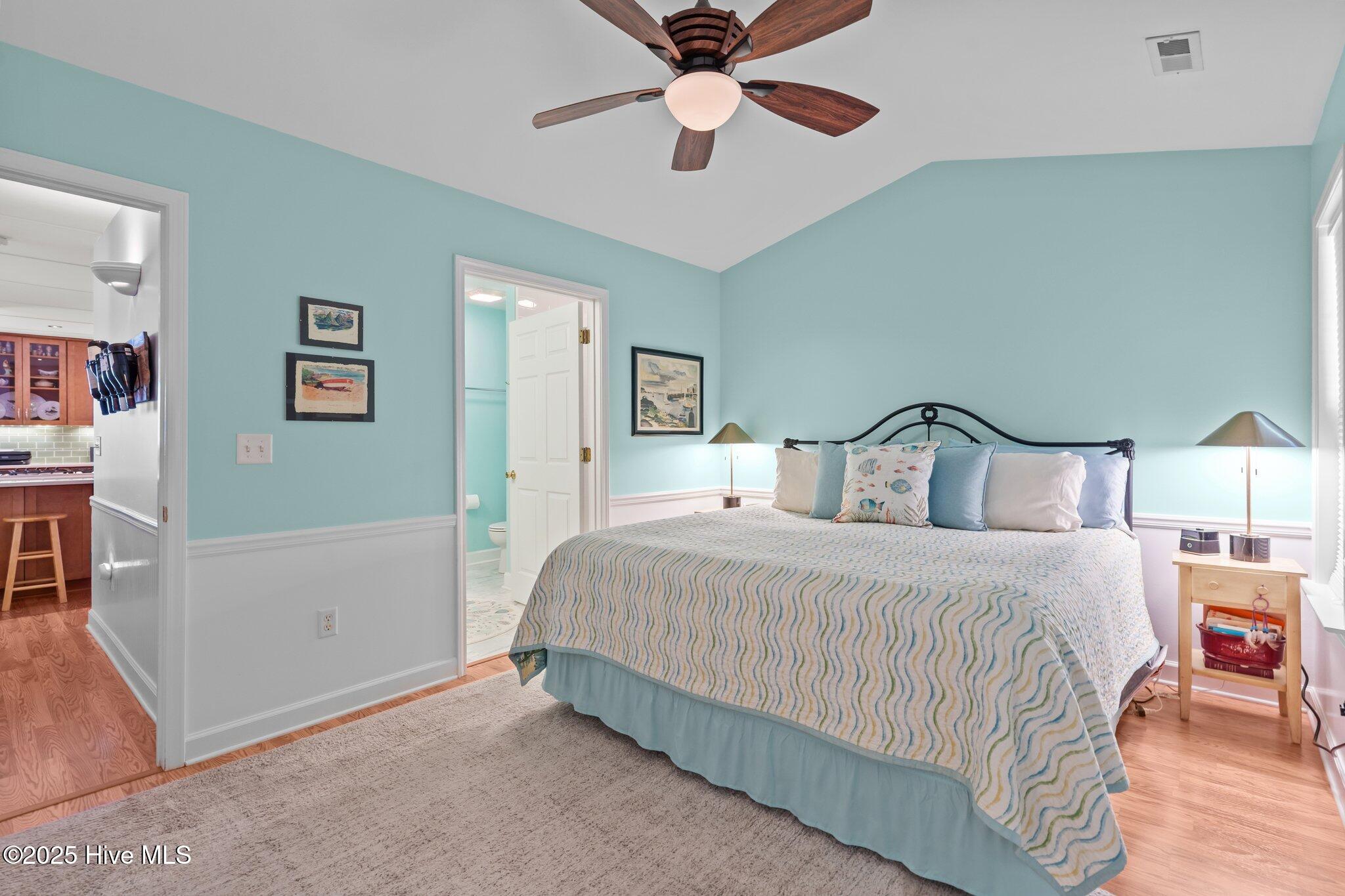 100516795 | Photo 27