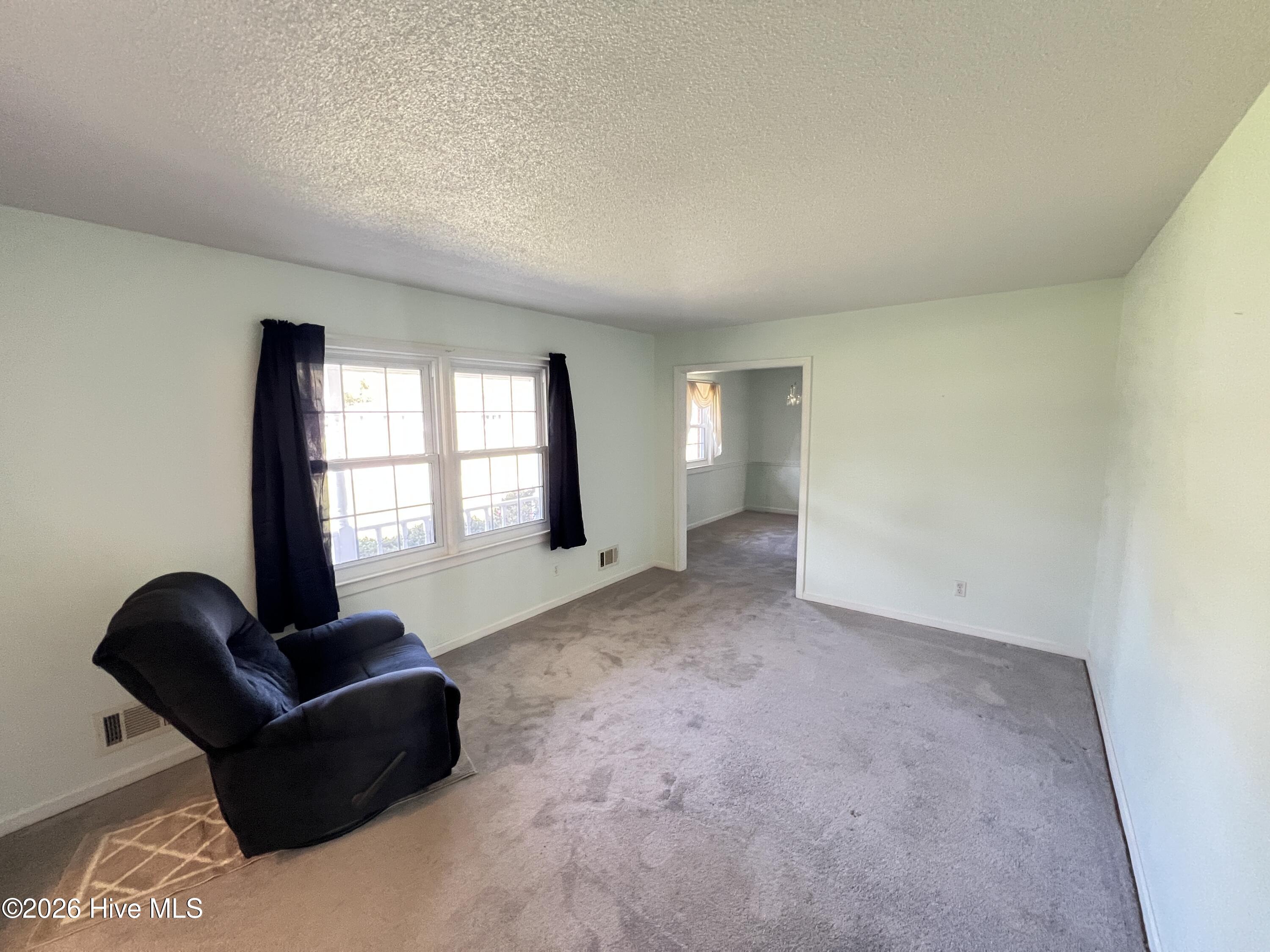 100562608 | Photo 21