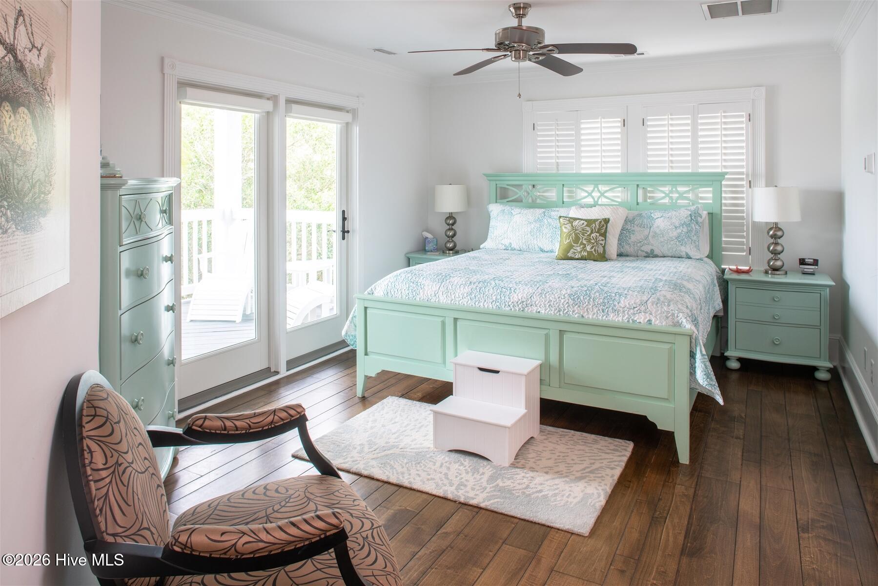 100559569 | Photo 26