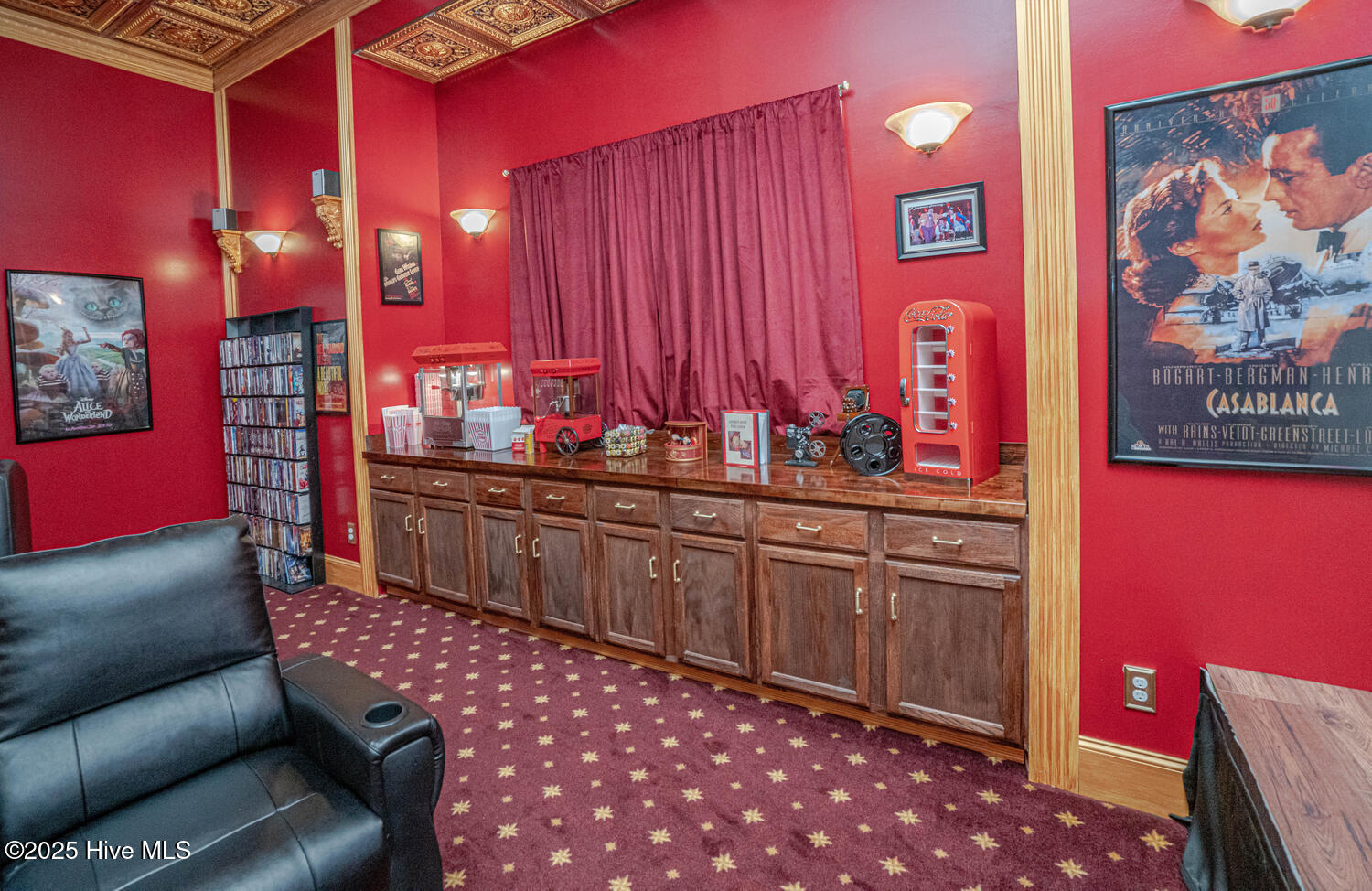 100534571 | Photo 67