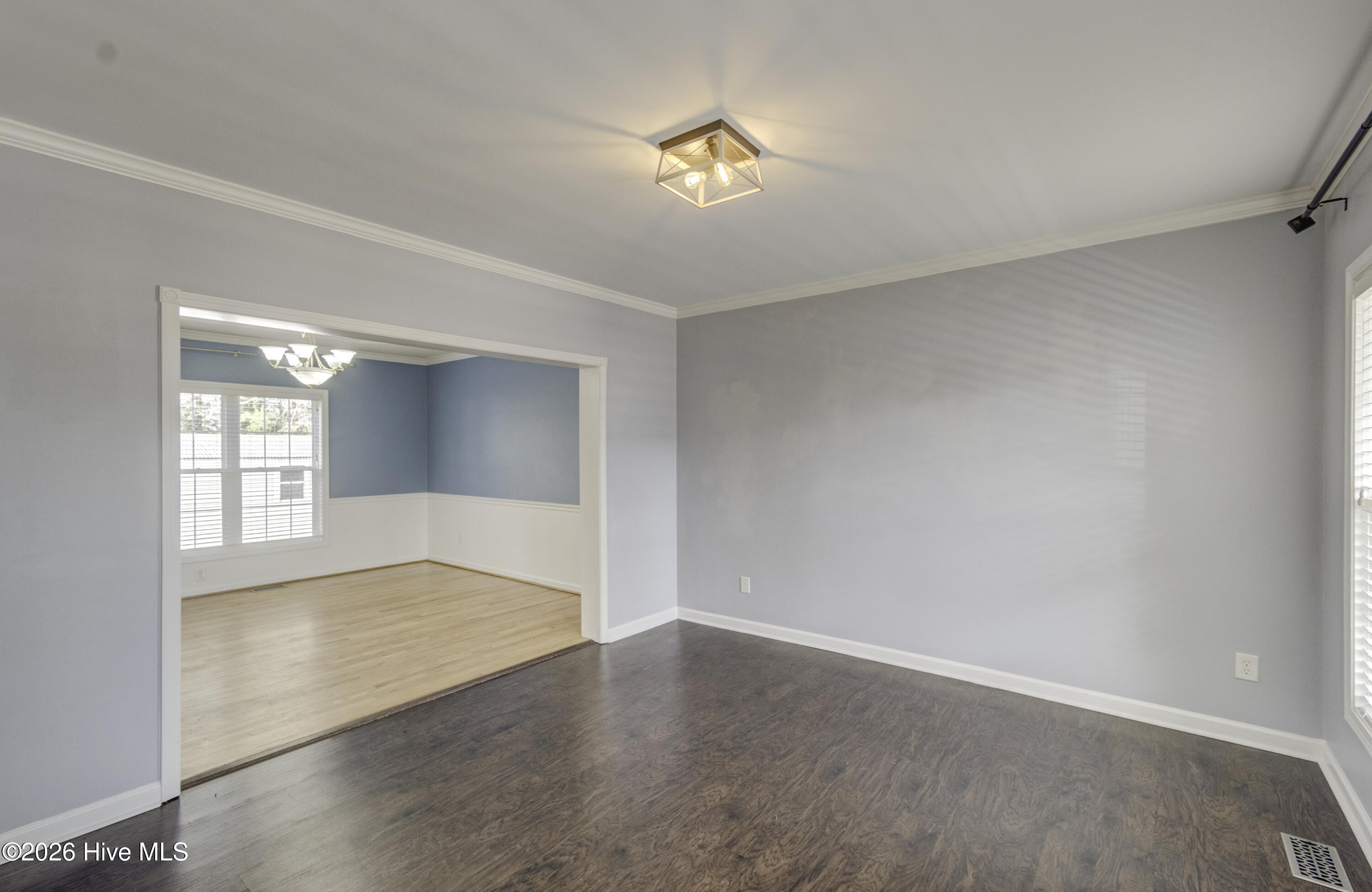 100549263 | Photo 10