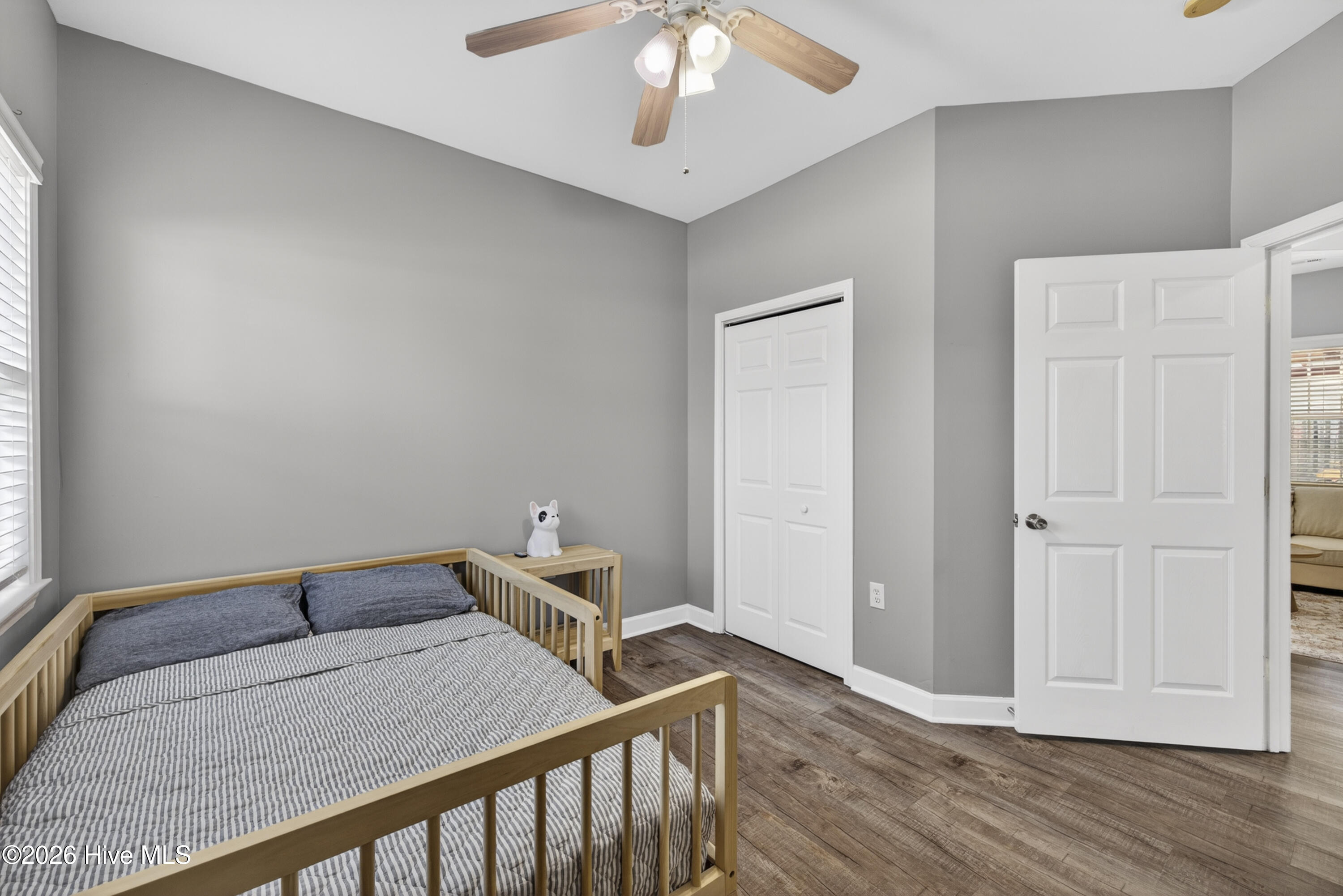 100568546 | Photo 30