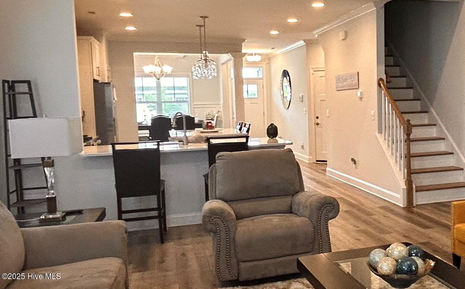 100492599 | Photo 10