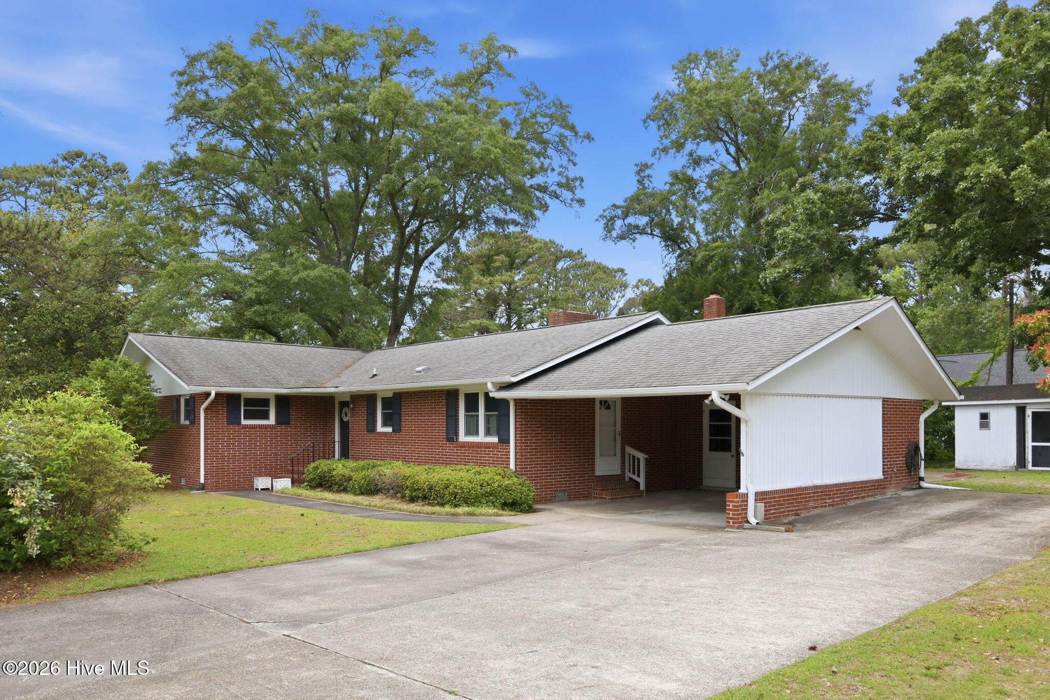 3030 Fairway Road,Morehead City