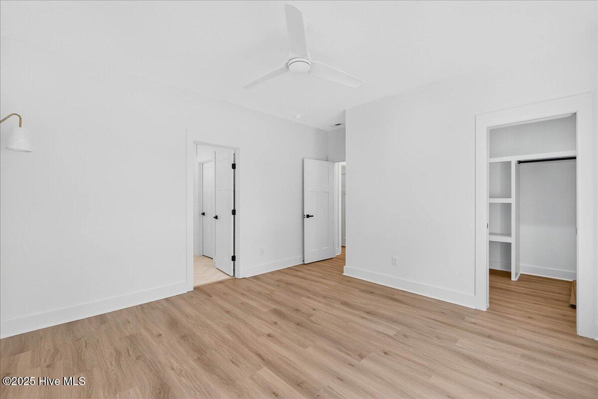 100489507 | Photo 53