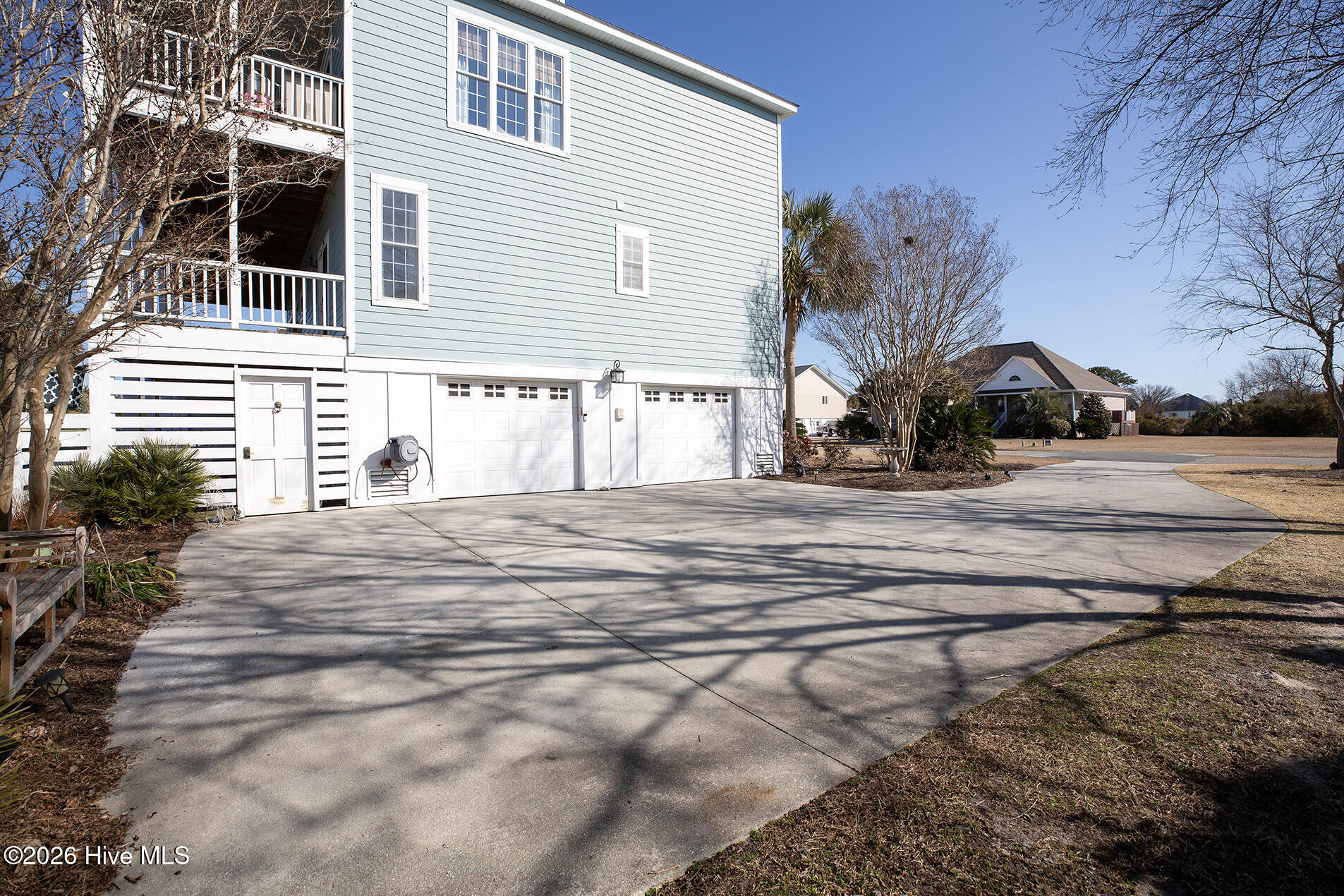 100554340 | Photo 74