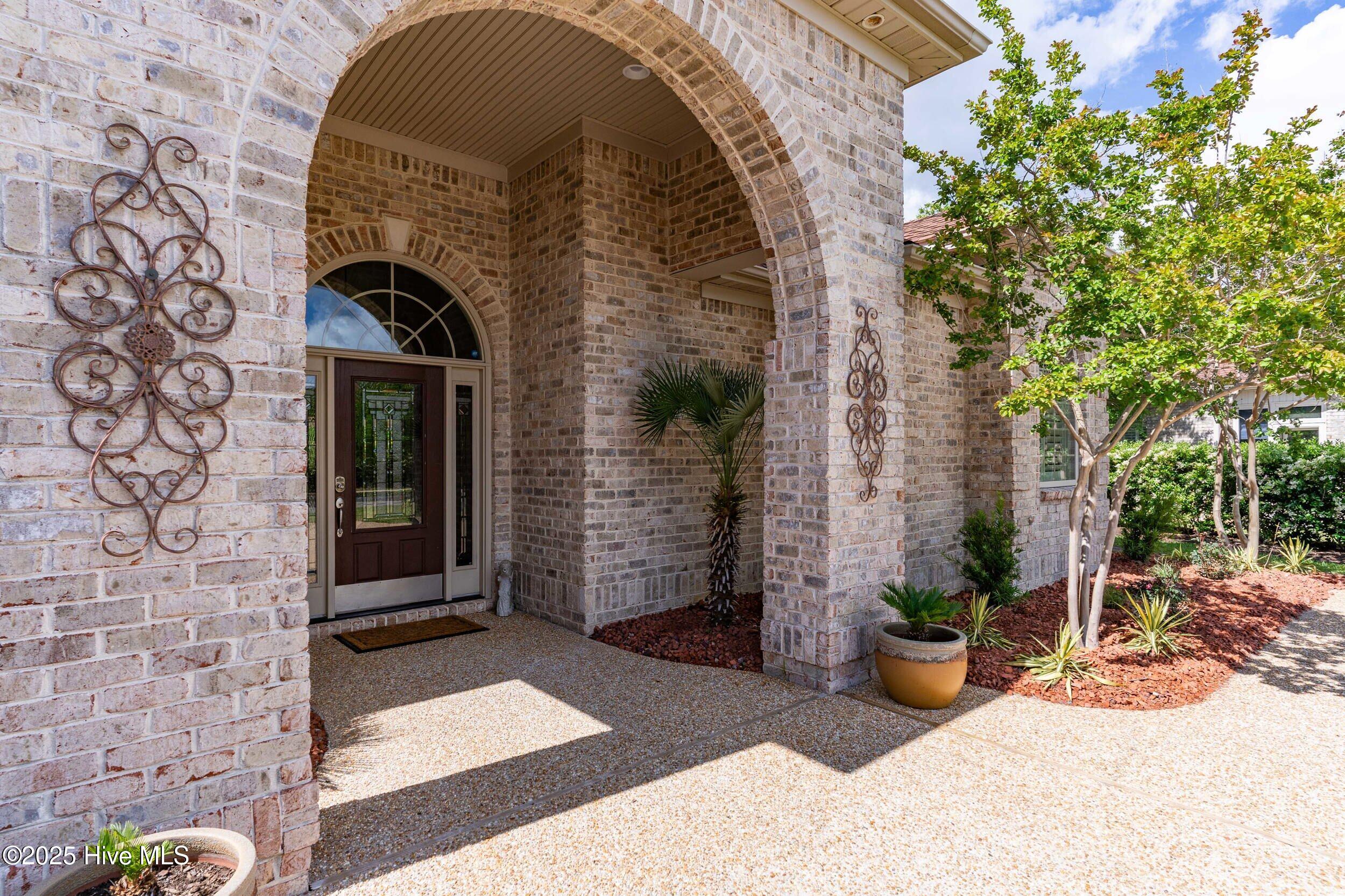 100543015 | Photo 35