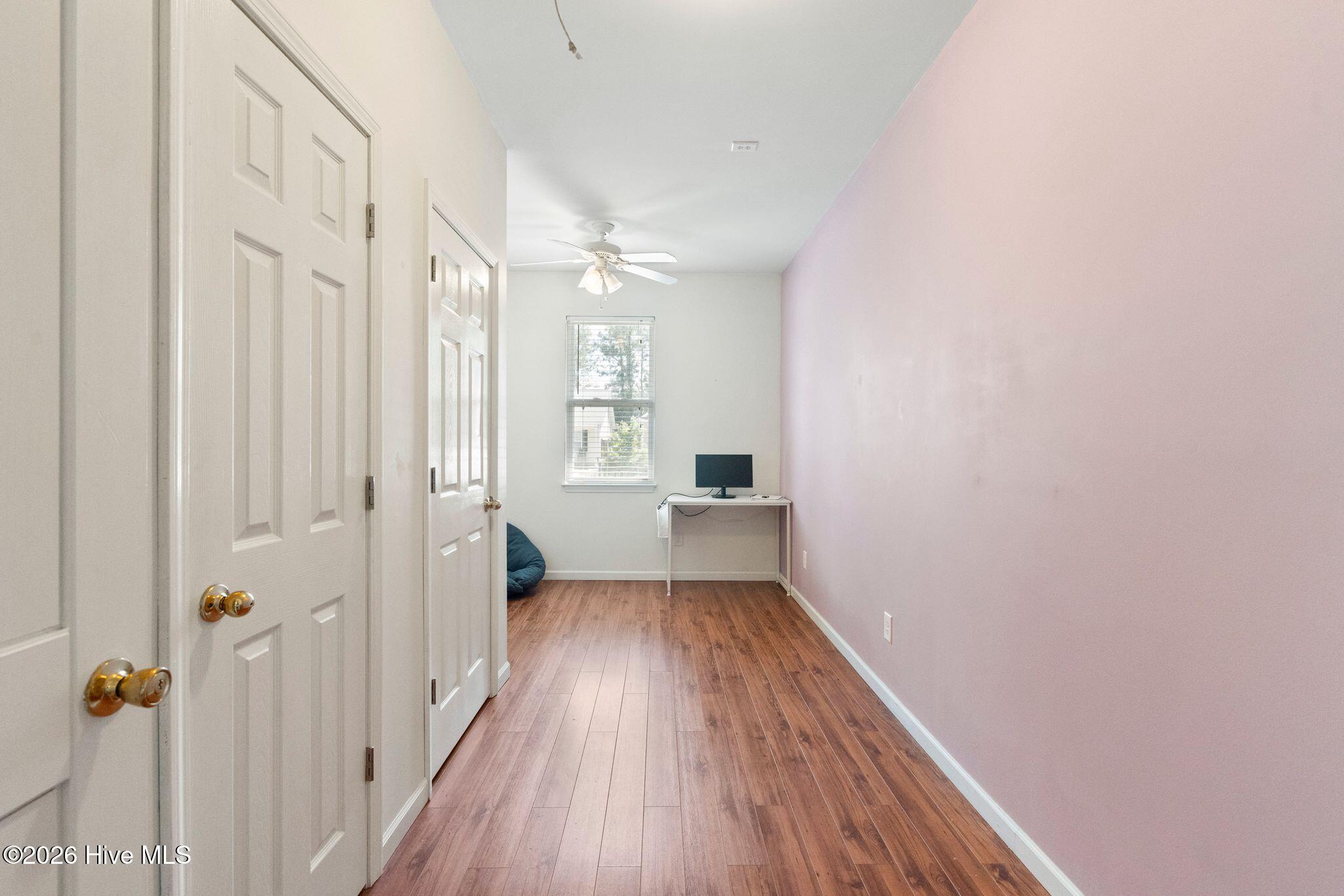 100570513 | Photo 30