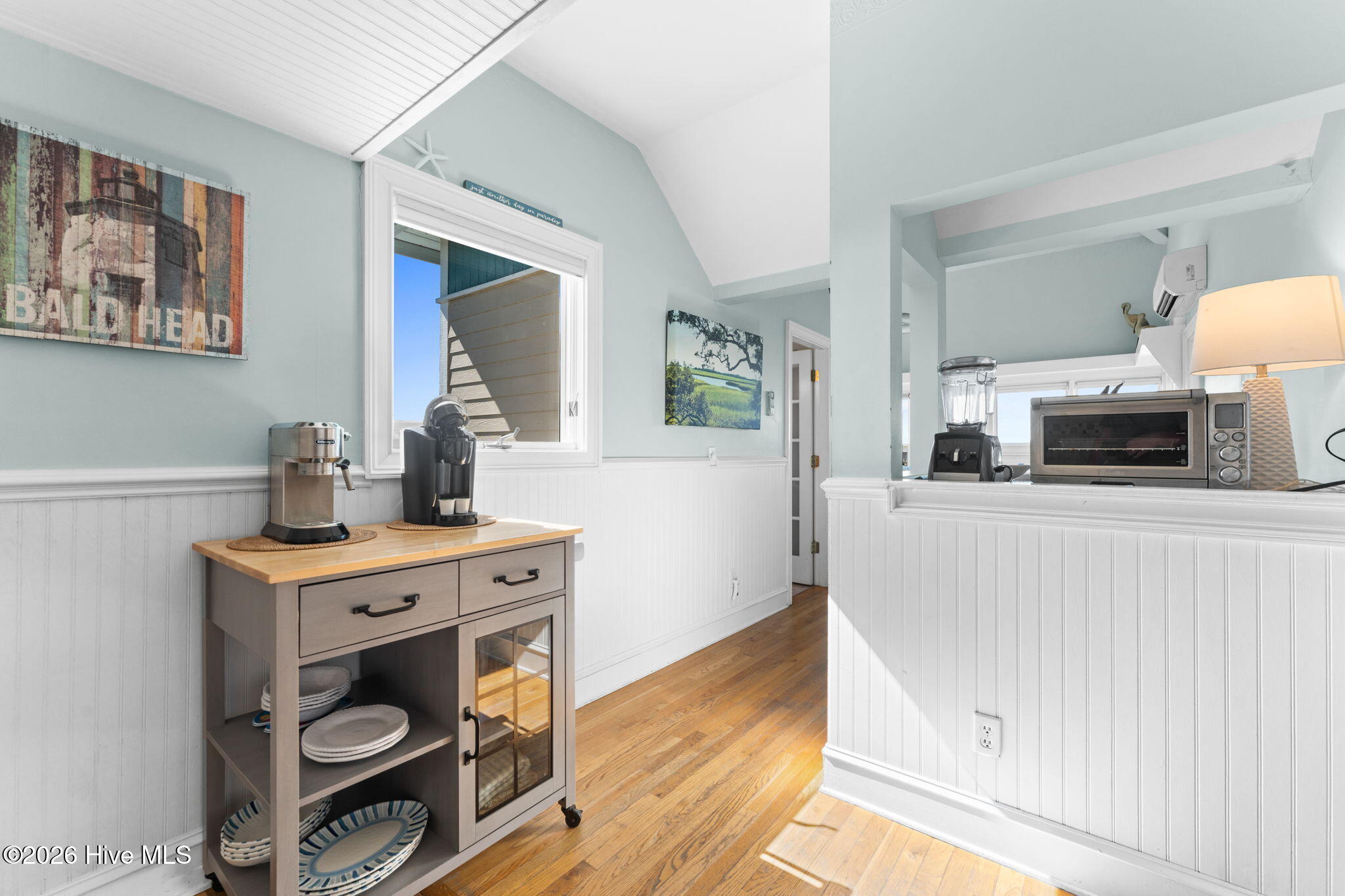 100550186 | Photo 29