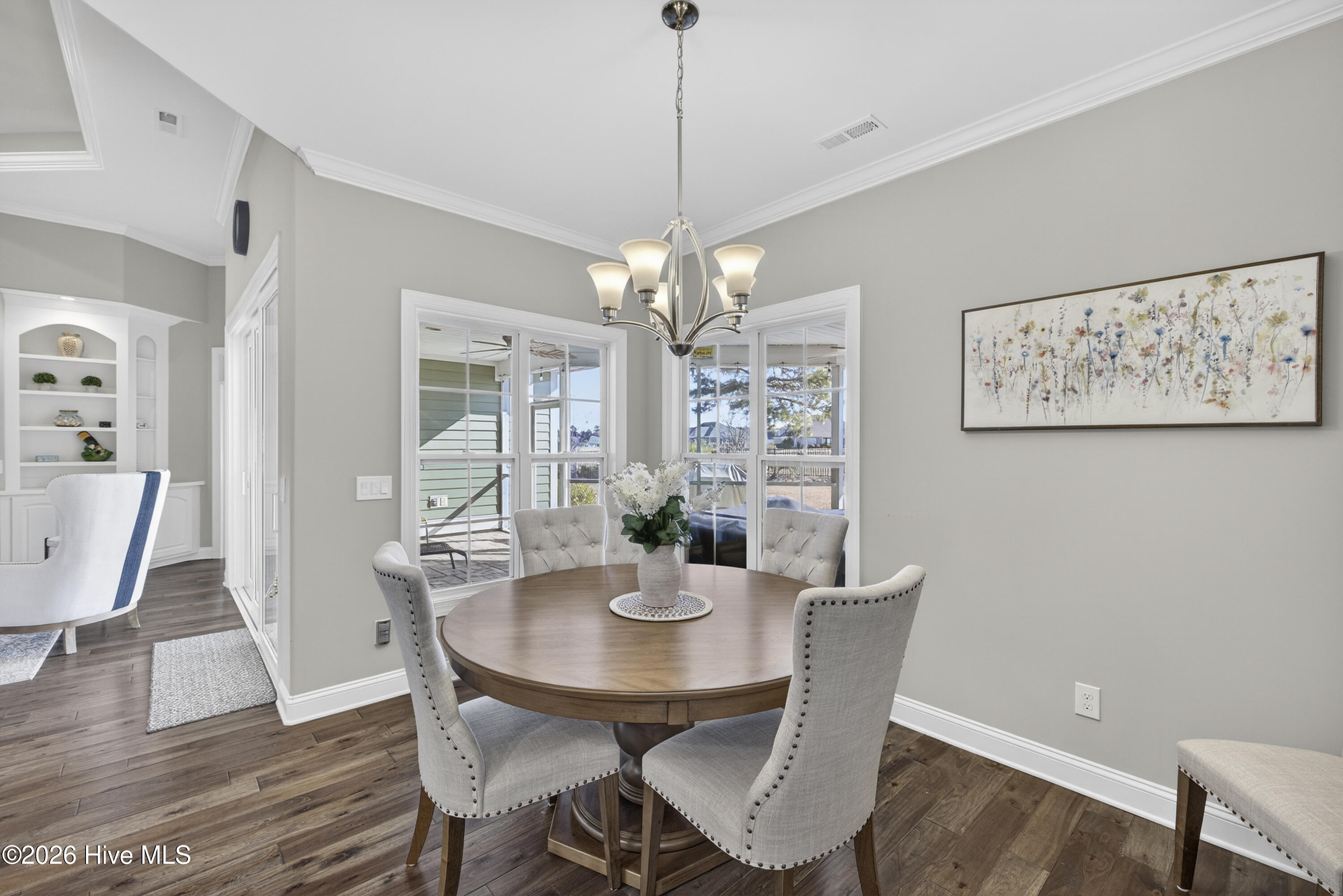 100553902 | Photo 11