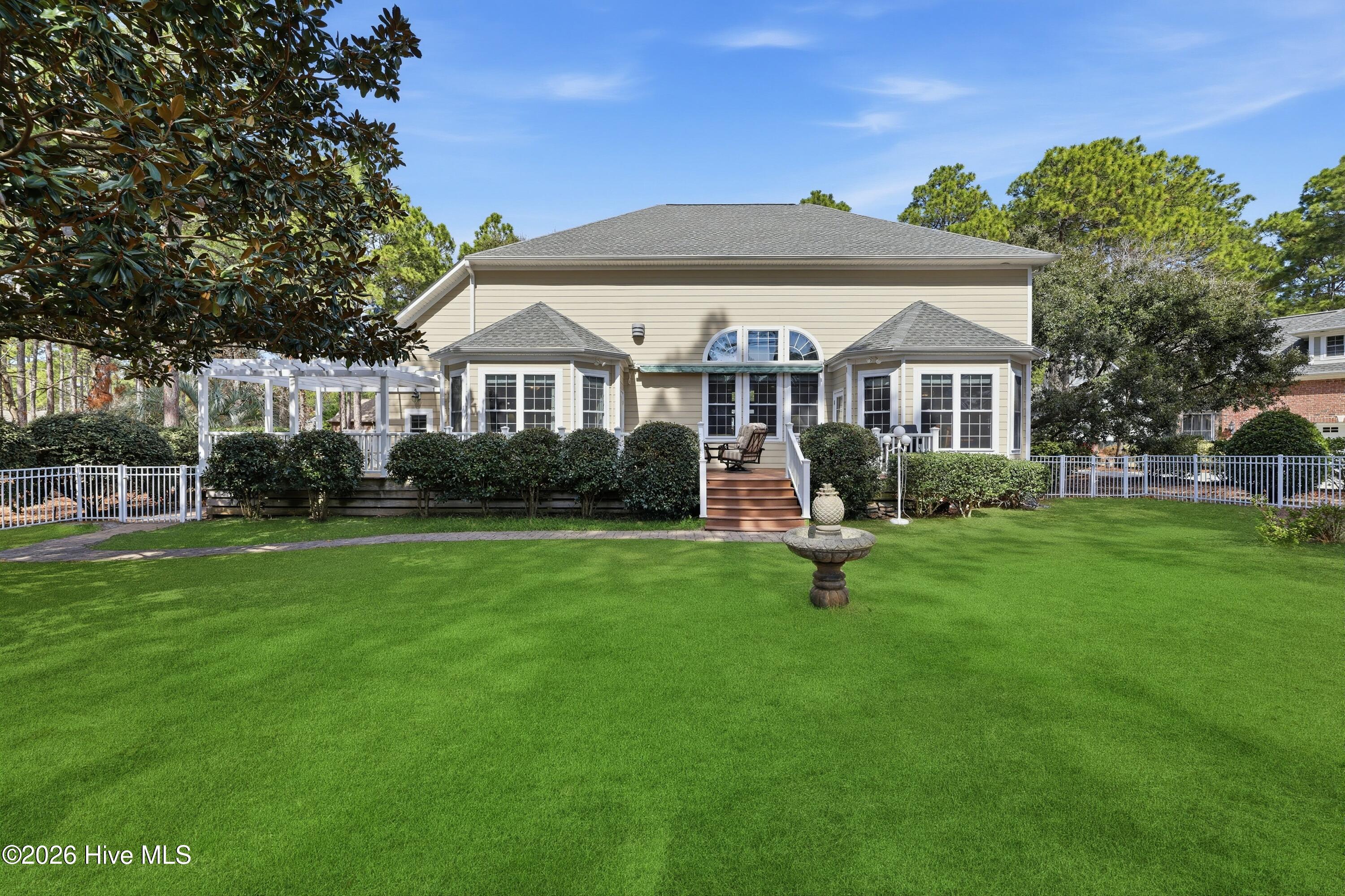 100558451 | Photo 59