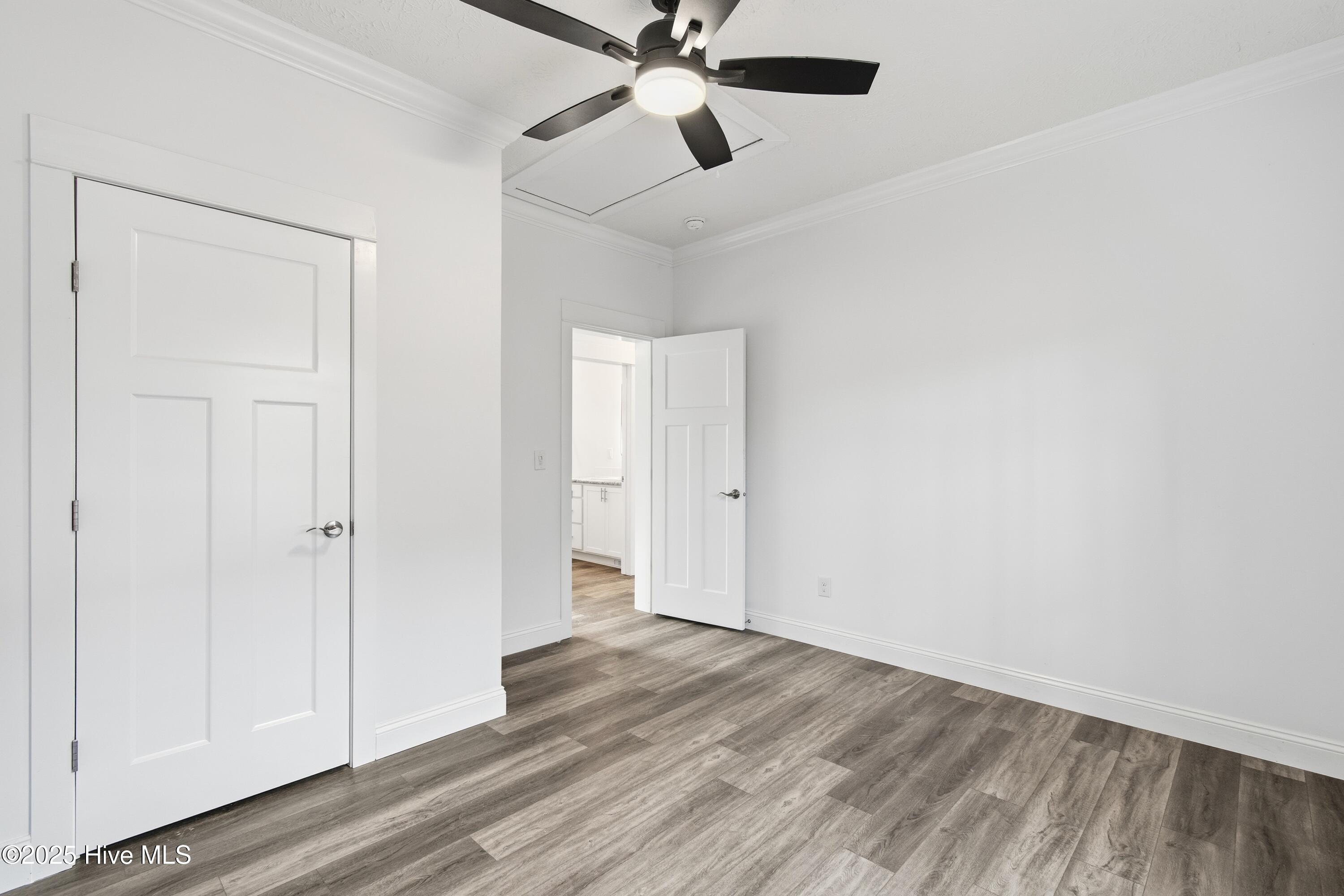 100544573 | Photo 21