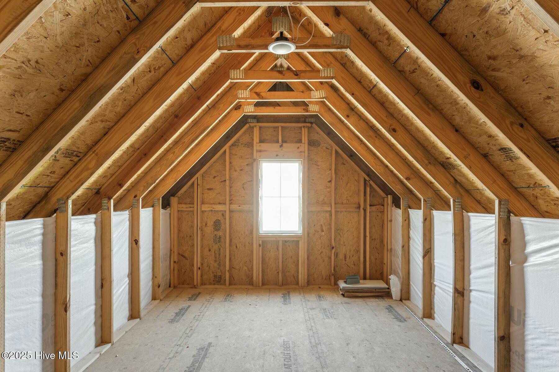 100500732 | Photo 31