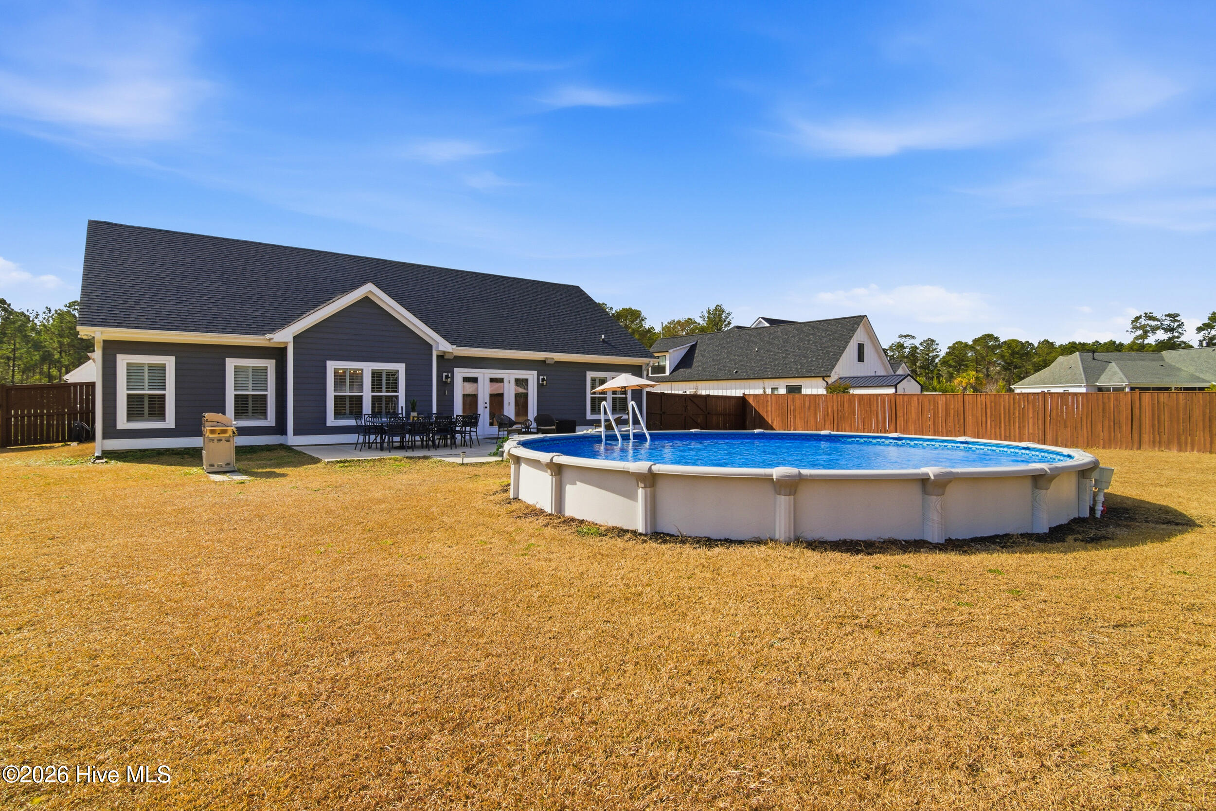 100551617 | Photo 40