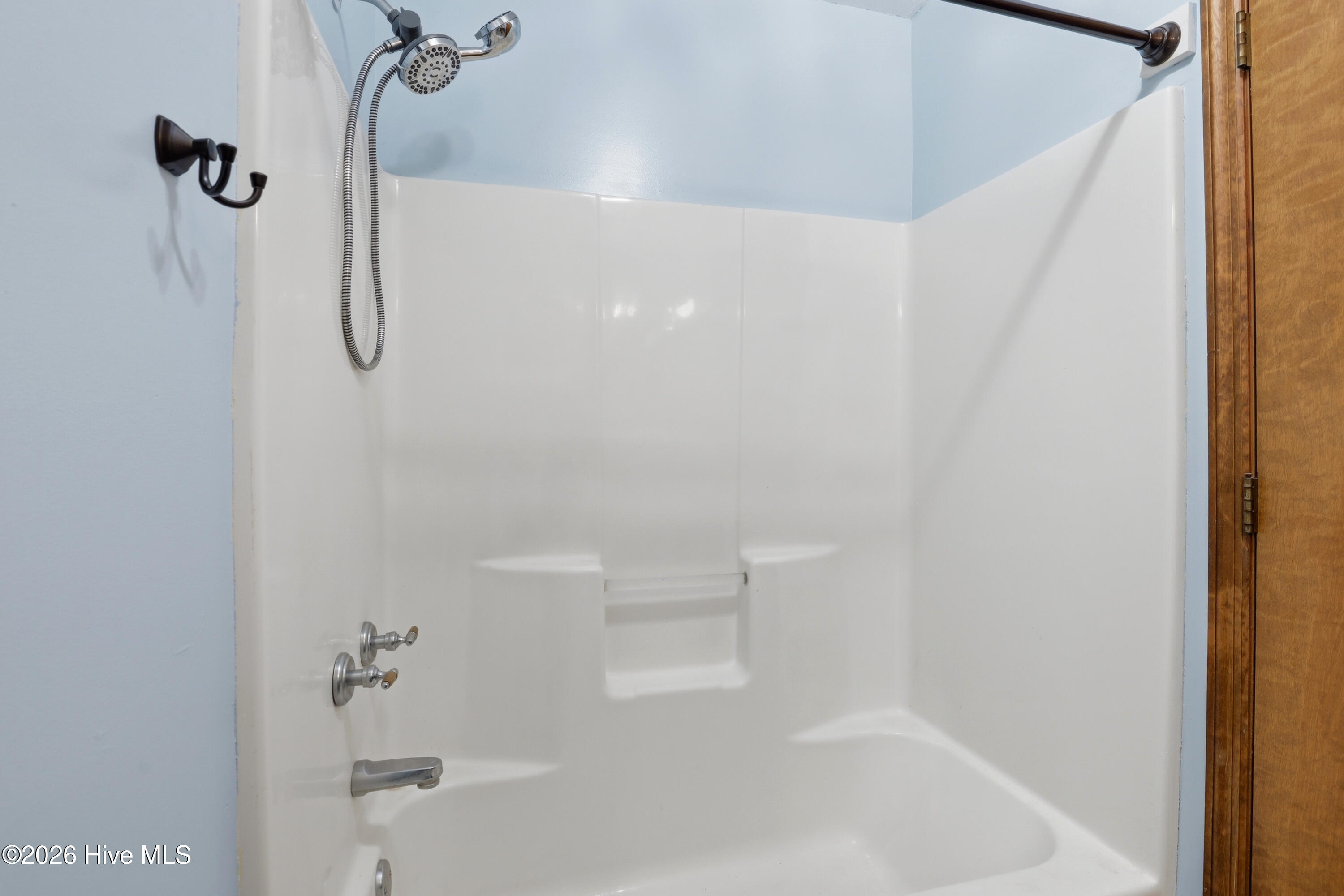 100569494 | Photo 47