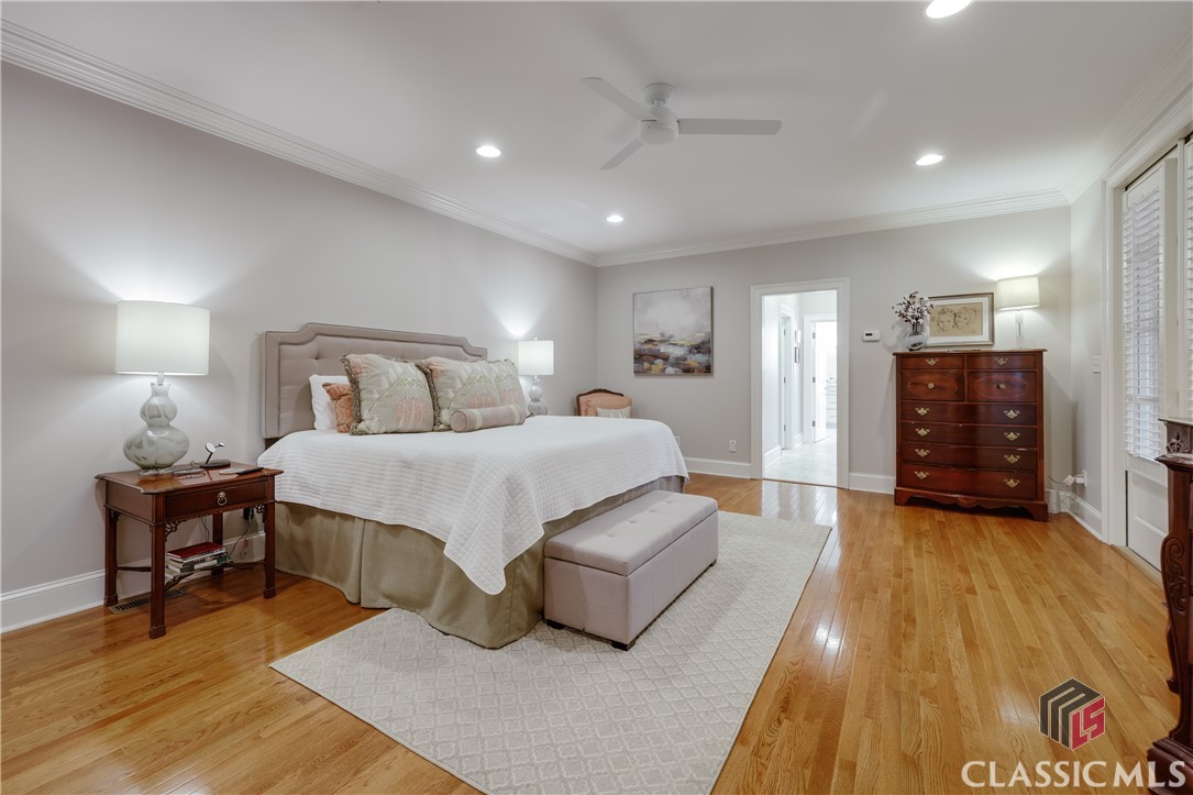 577 Cloverhurst Avenue W