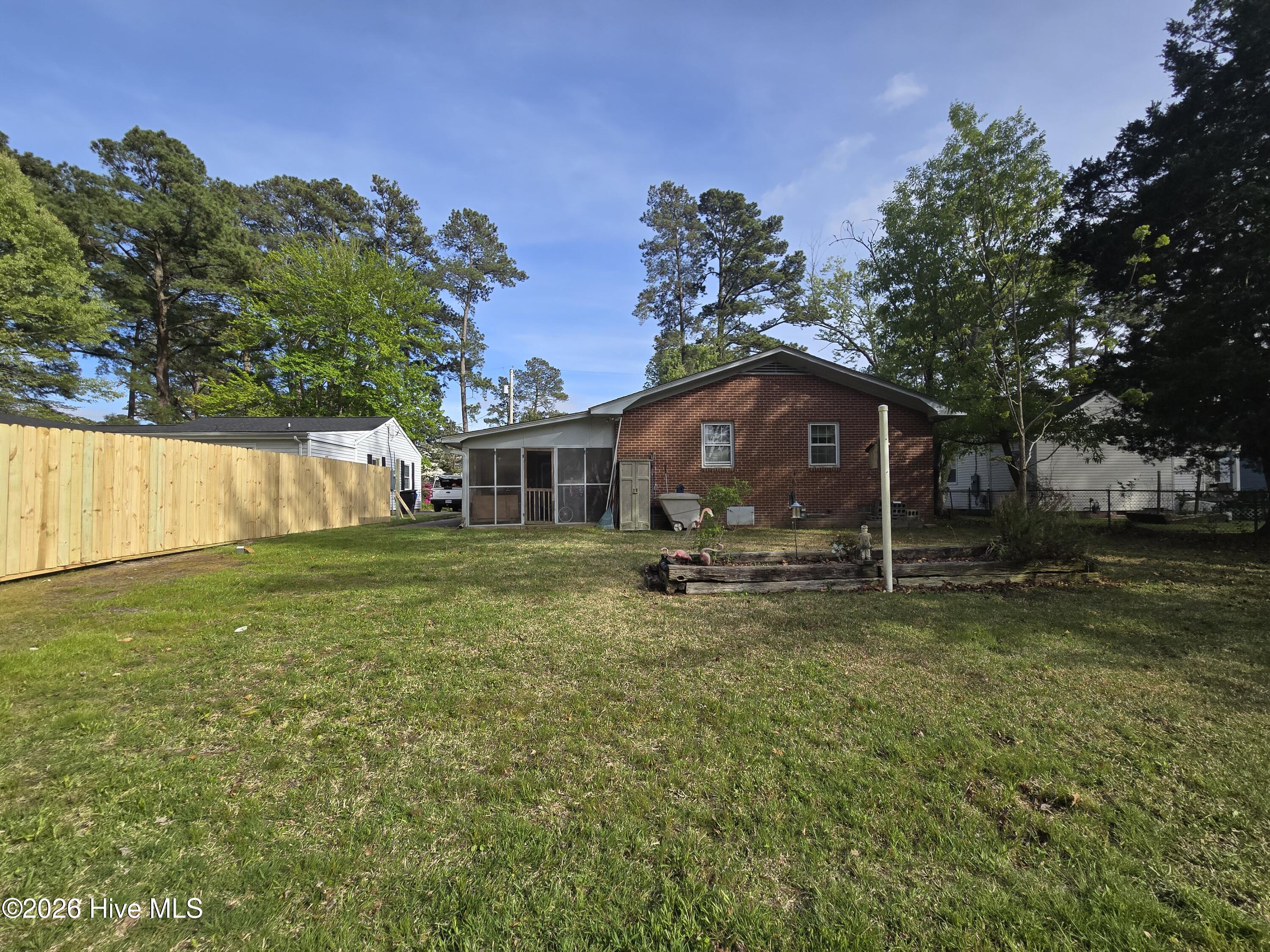 1221 Crescent Drive, Elizabeth City, NC, 27909