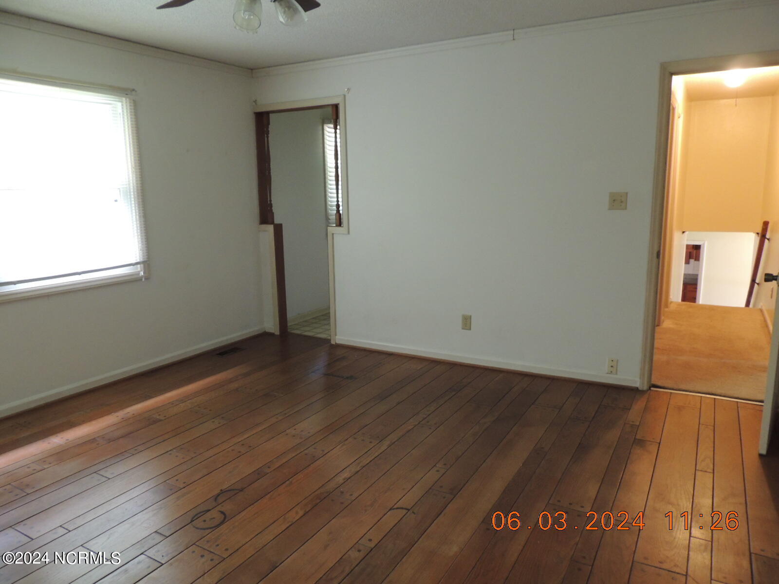 100450812 | Photo 24