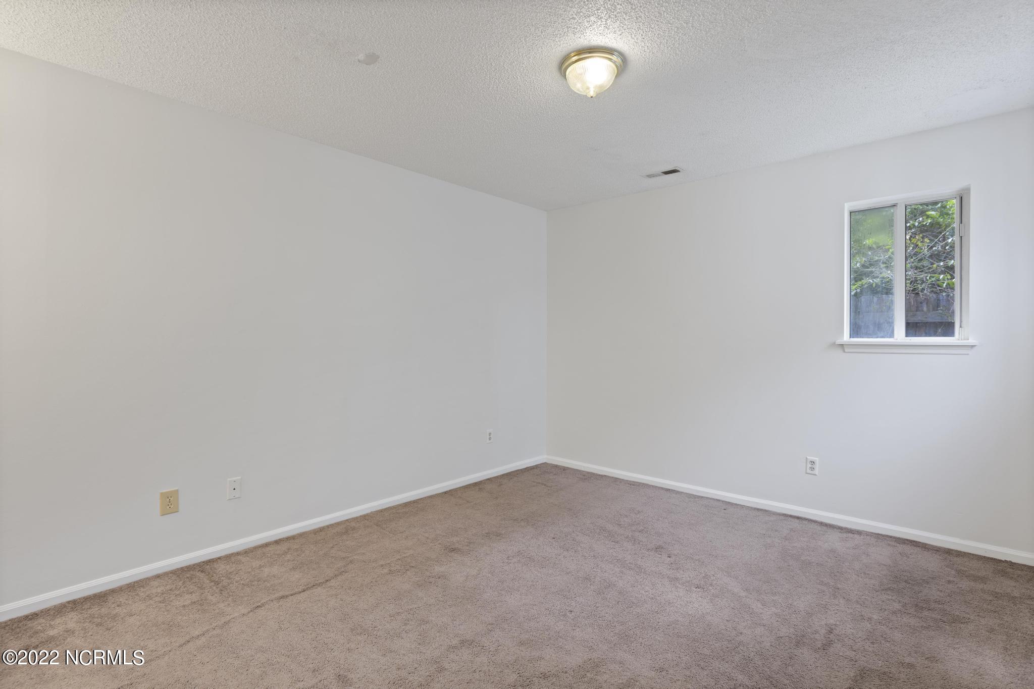 100550644 | Photo 18