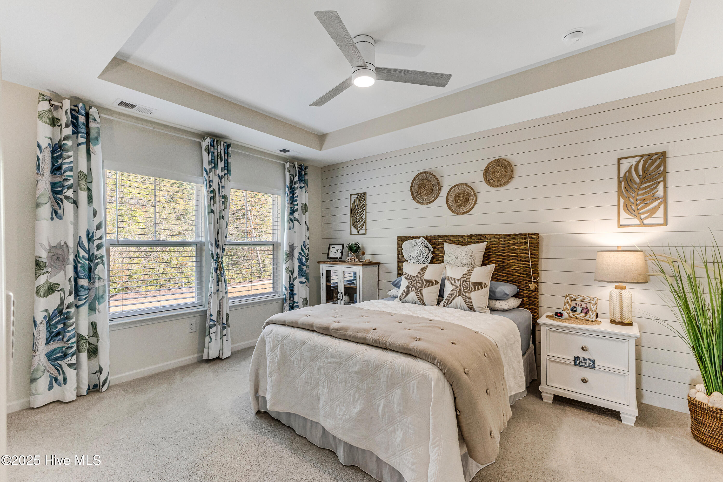 100542880 | Photo 22