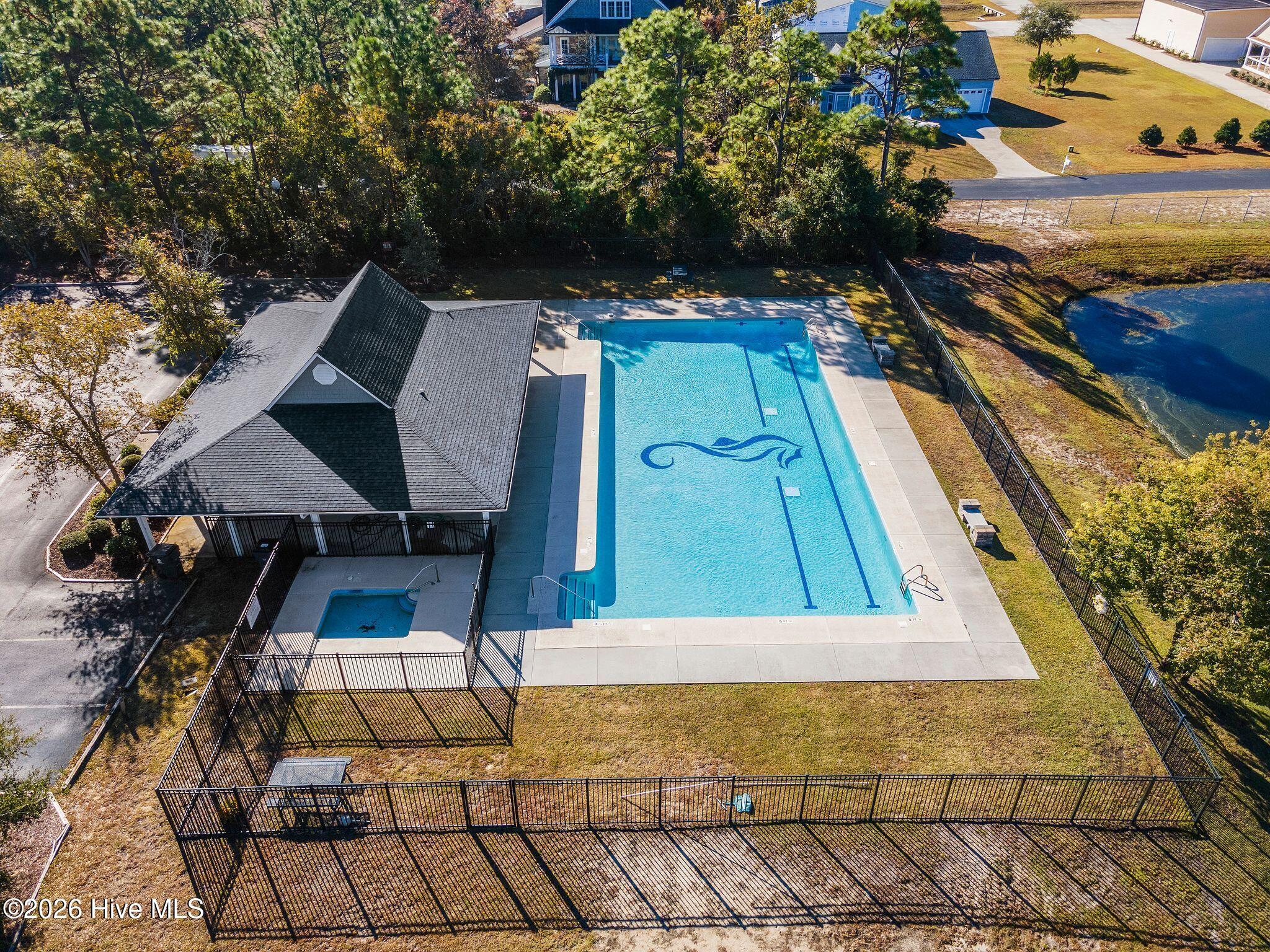 100554747 | Photo 67