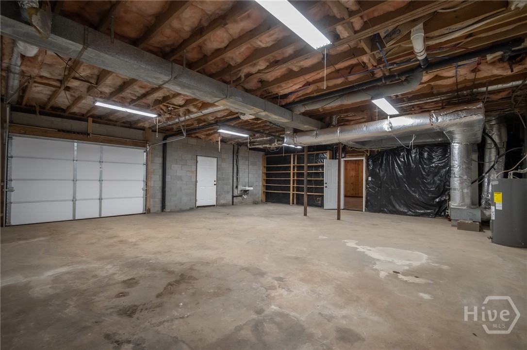 Basement Garage/shop space