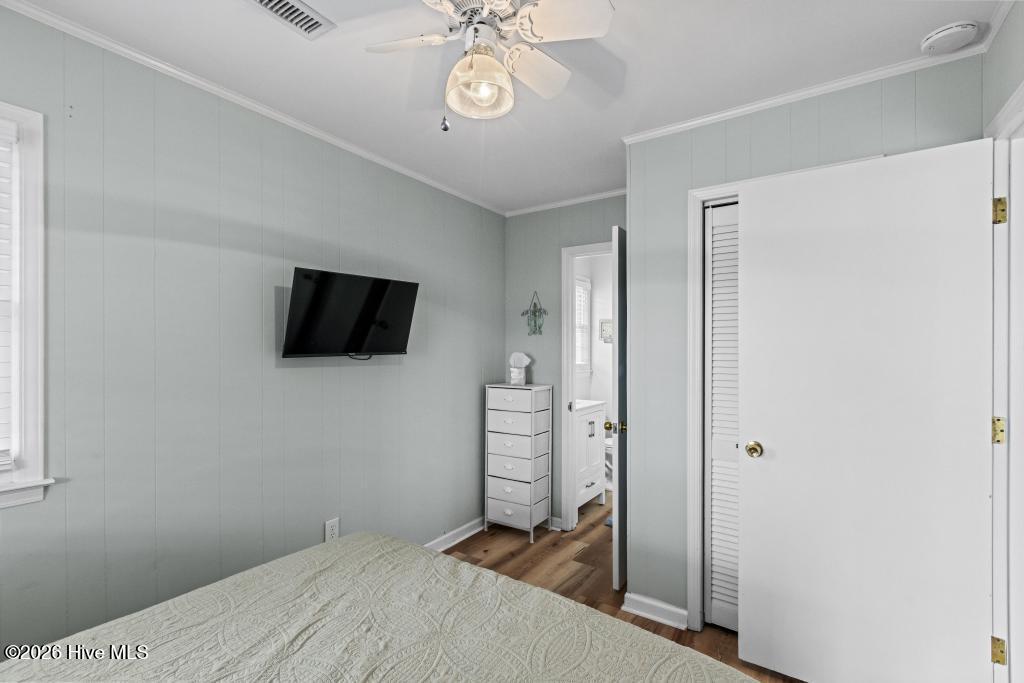 100557577 | Photo 21