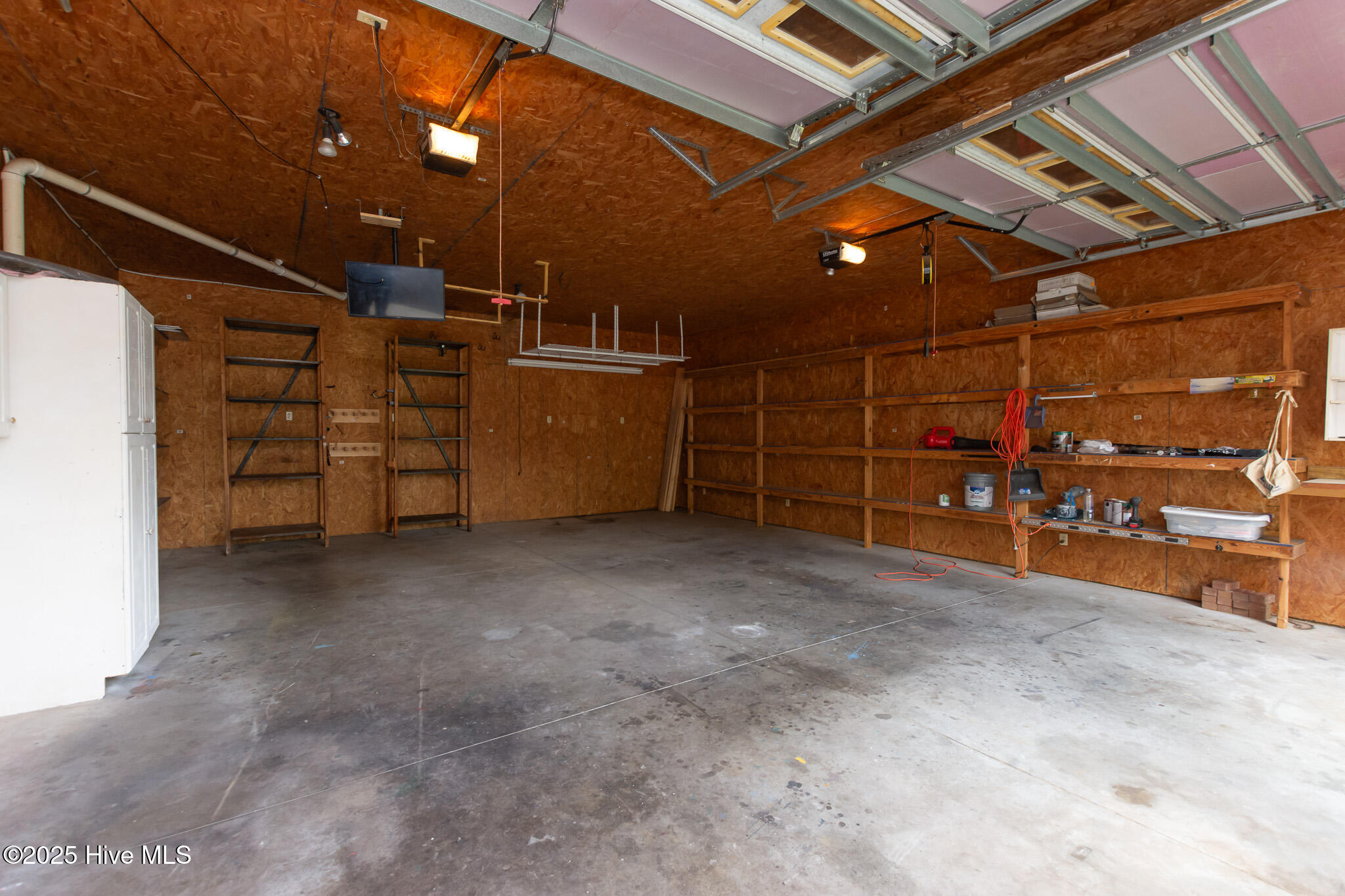 100529268 | Photo 39