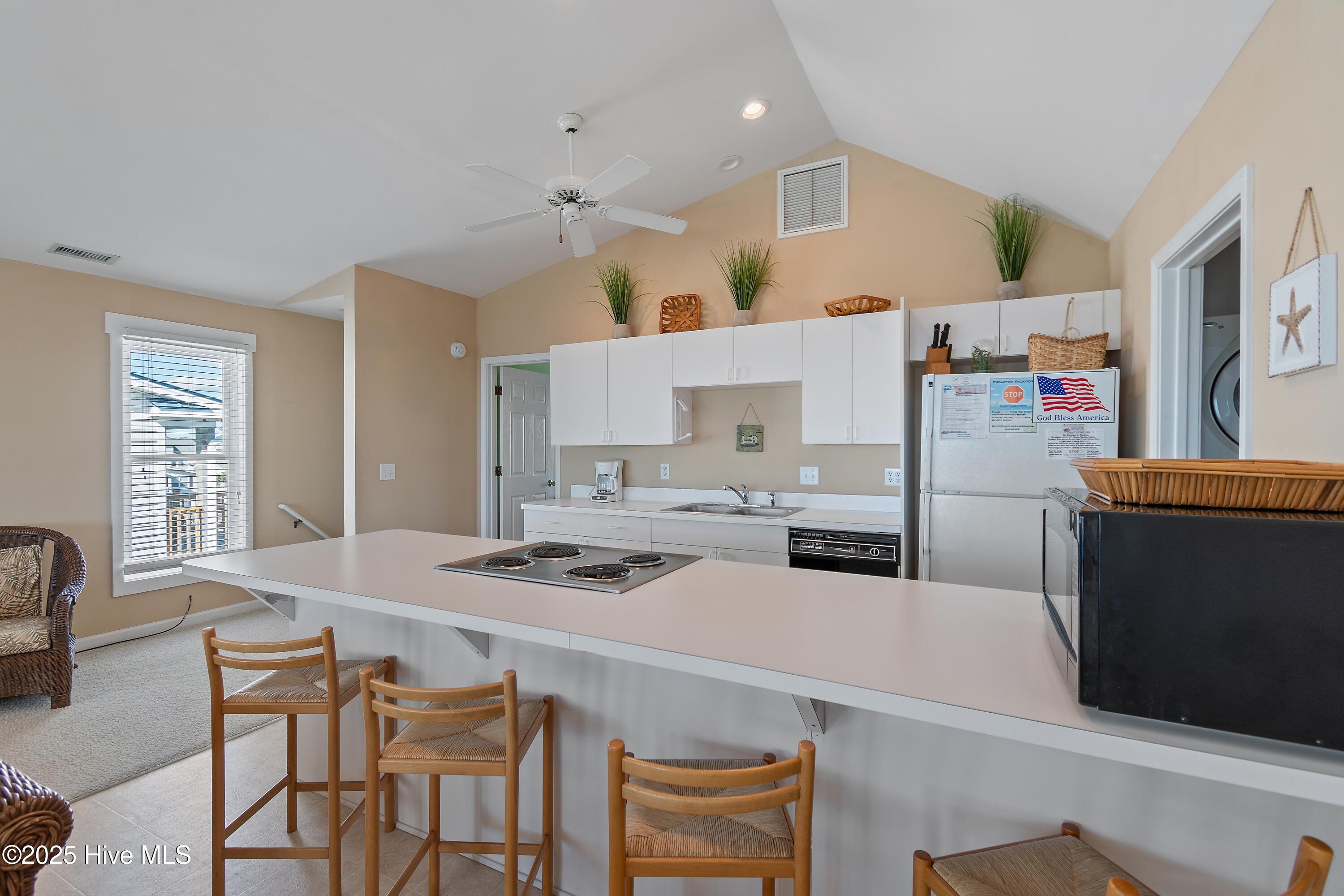 100536498 | Photo 57