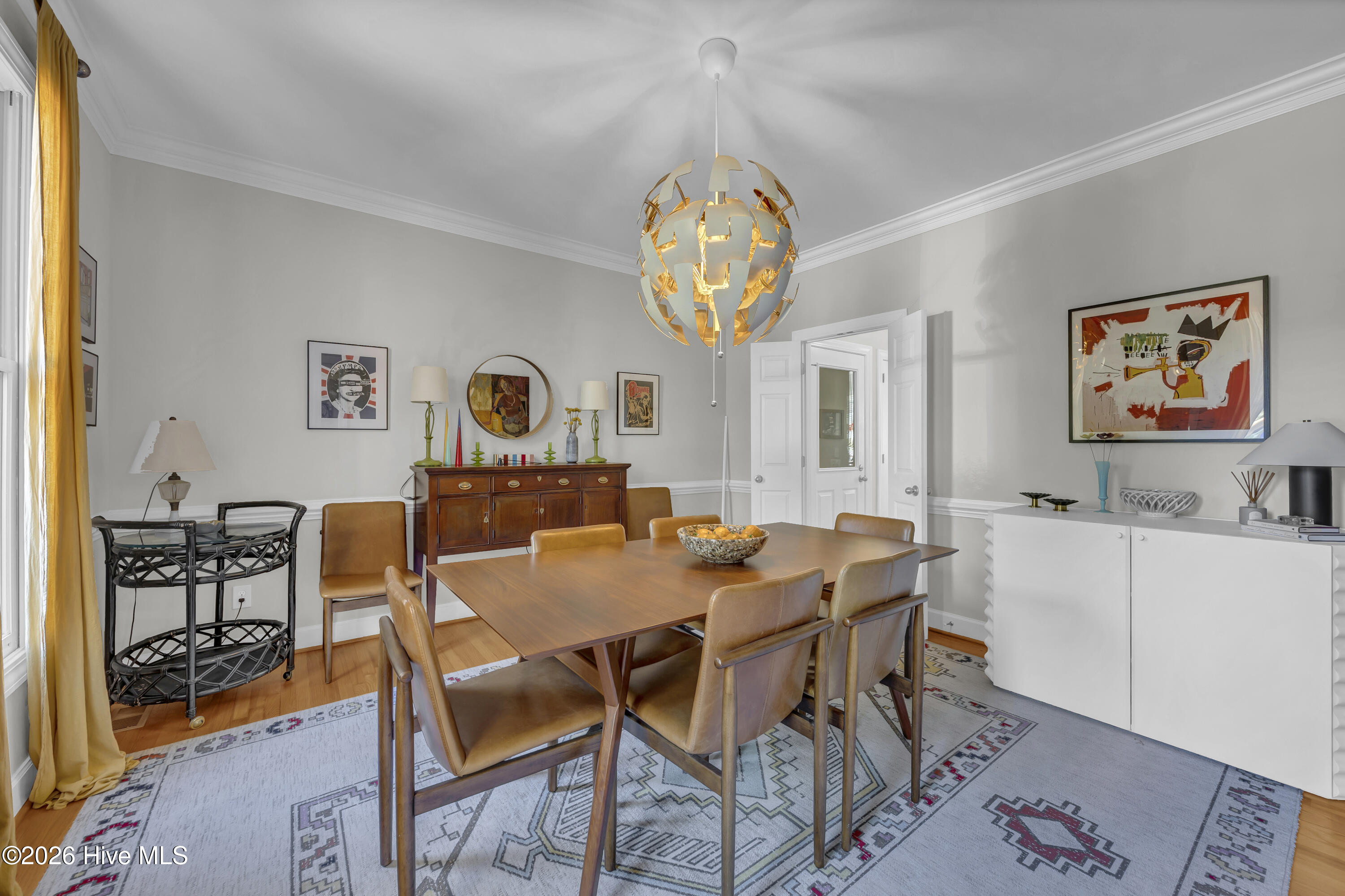 100549604 | Photo 11