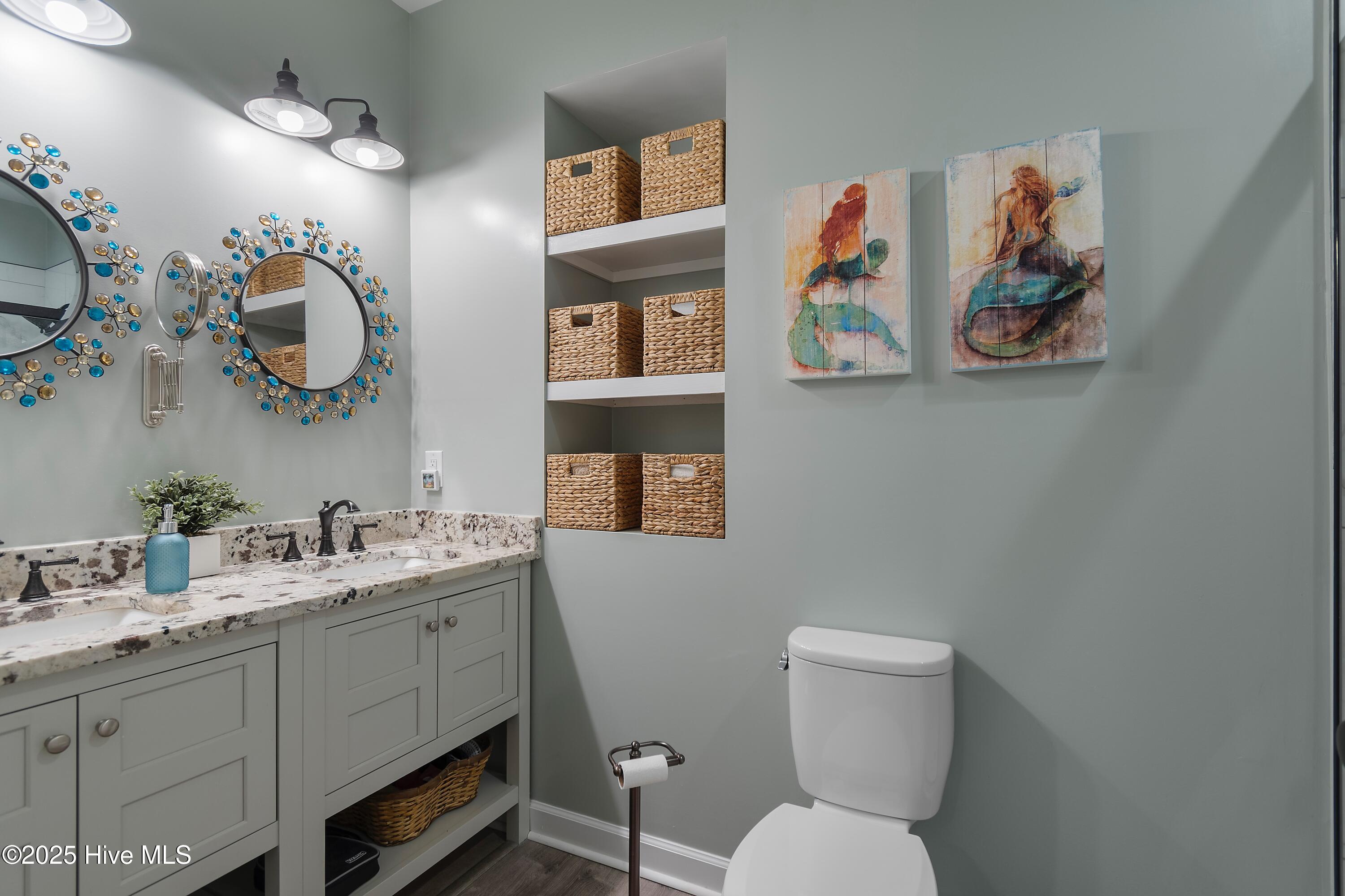 100538437 | Photo 28