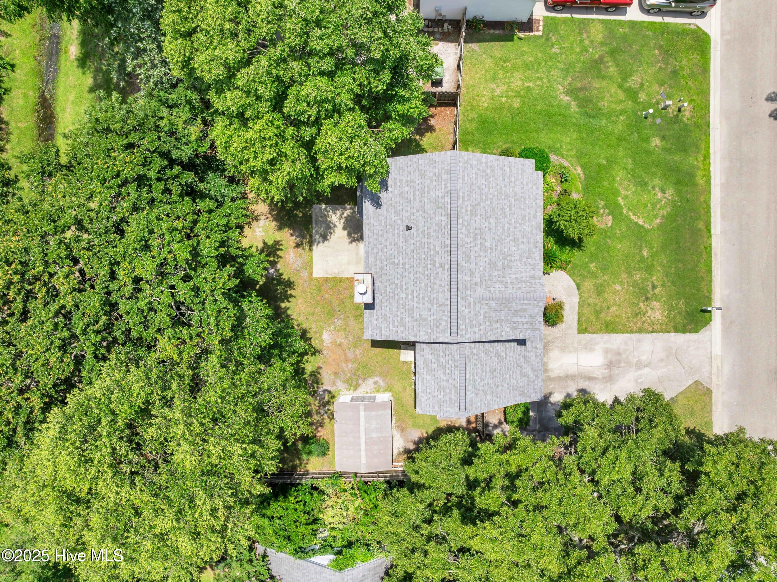 100532277 | Photo 49