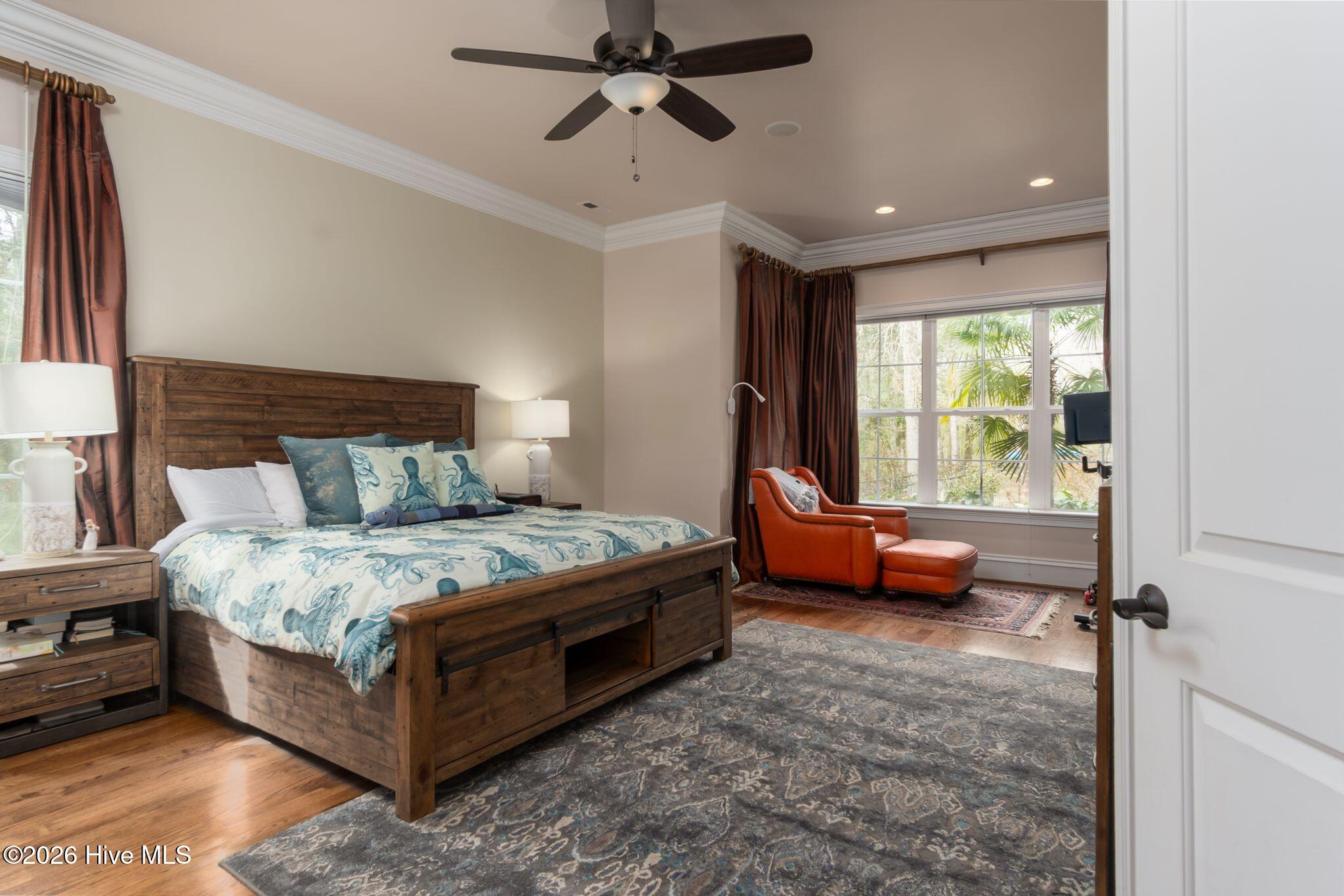 100556327 | Photo 20