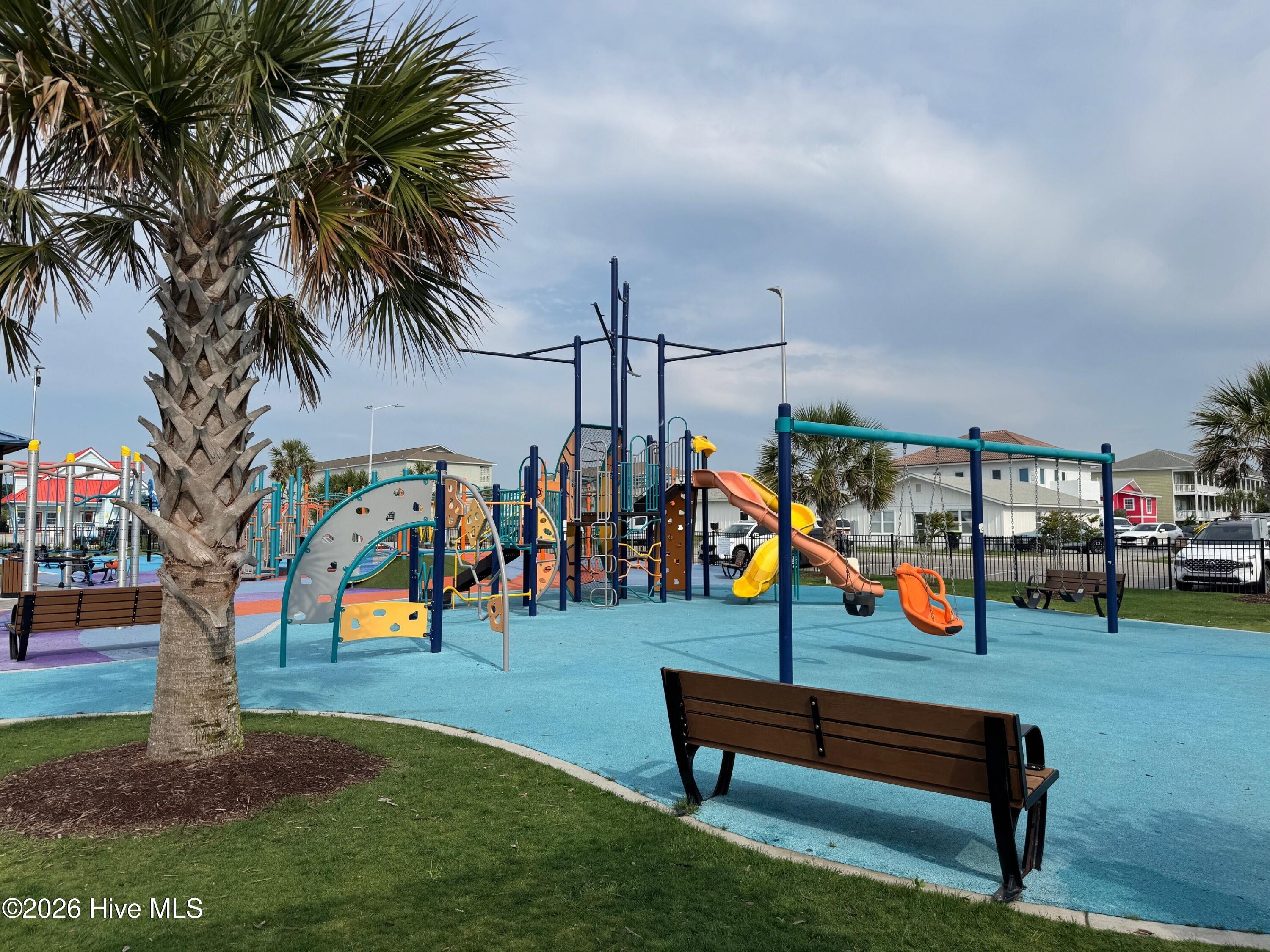 100547923 | Photo 44