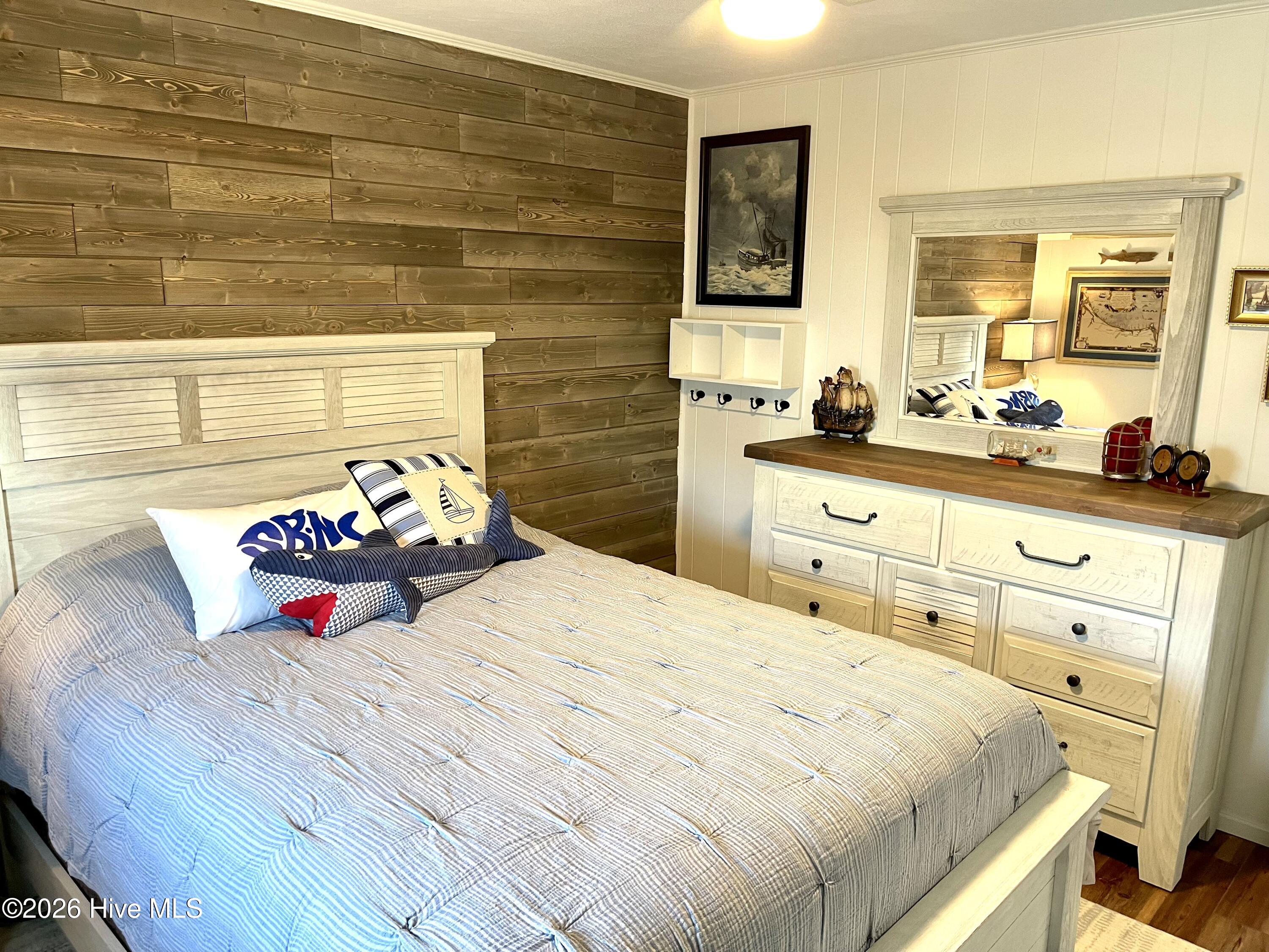 100552615 | Photo 25