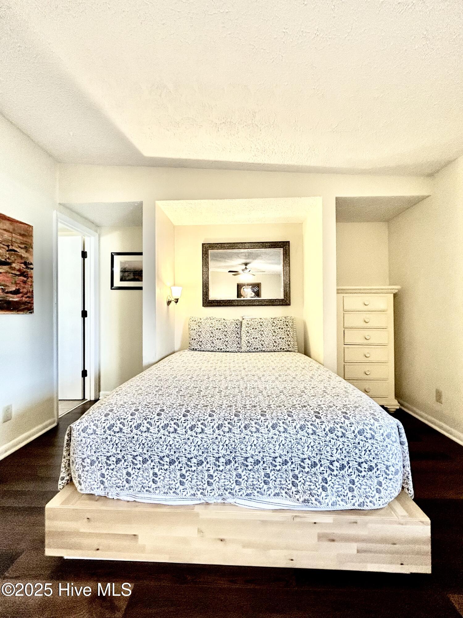 100501486 | Photo 15