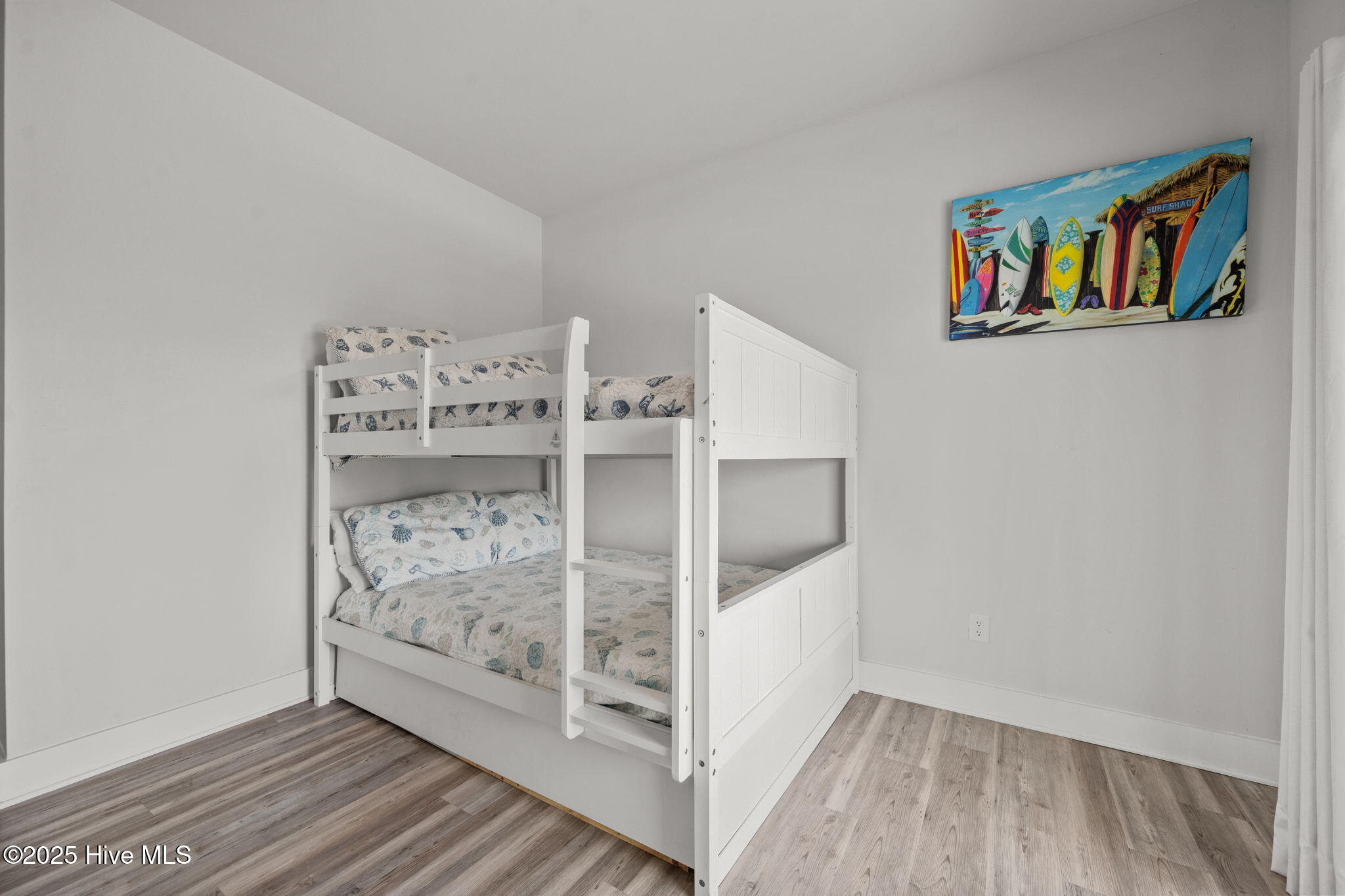 100522252 | Photo 31