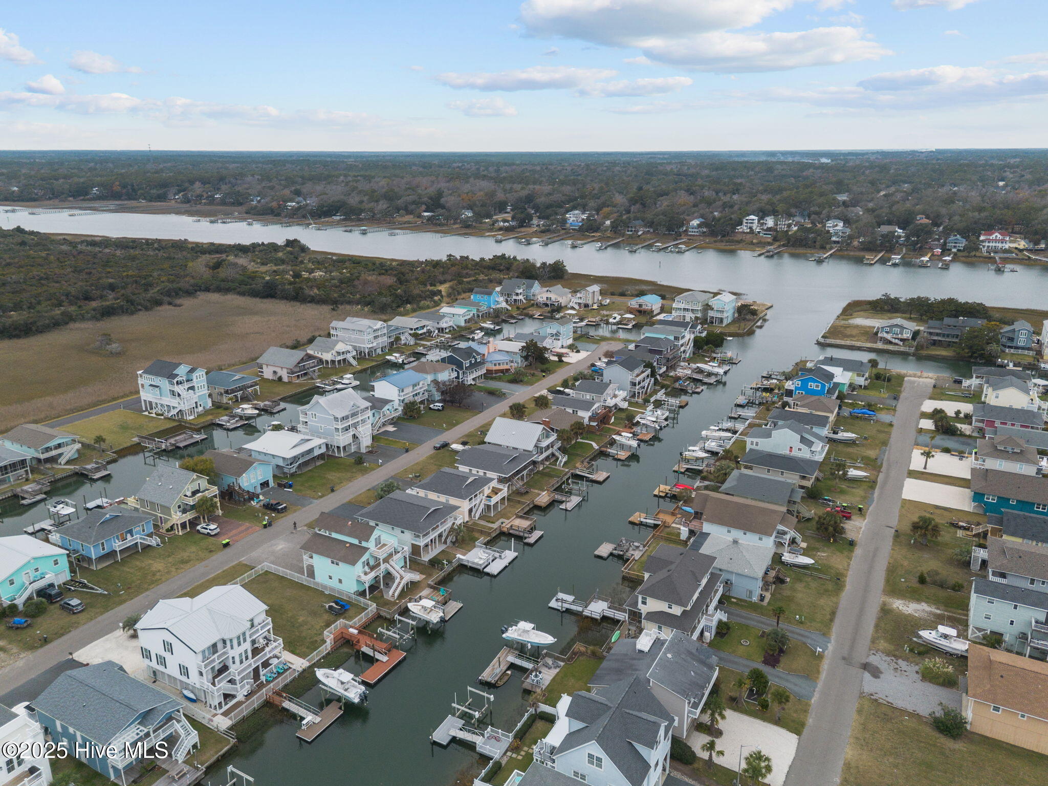 100567409 | Photo 13