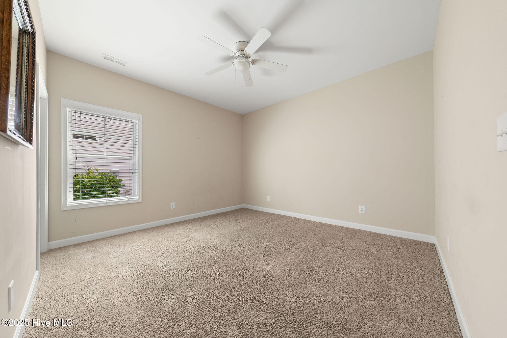 100513961 | Photo 29