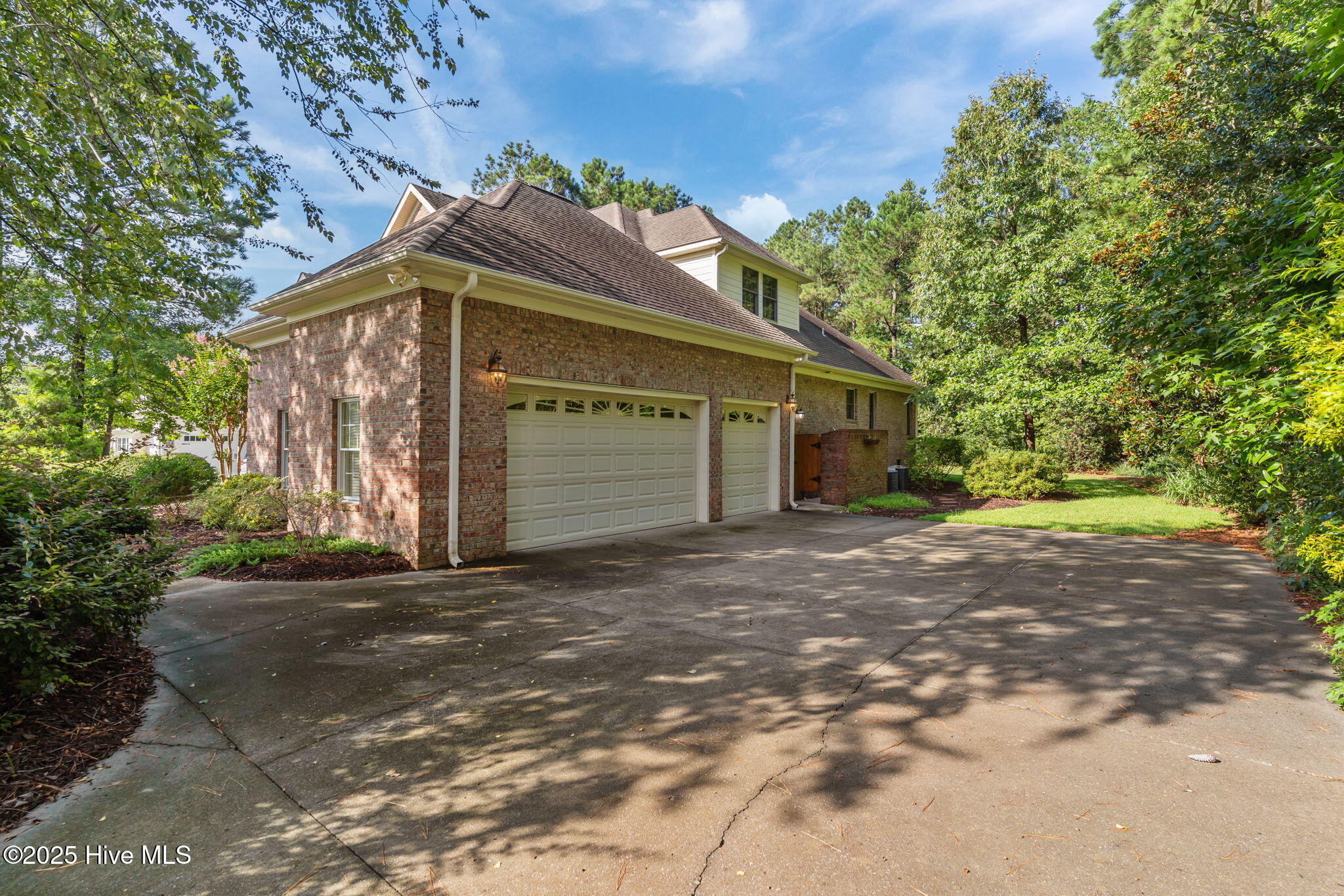 100524076 | Photo 48