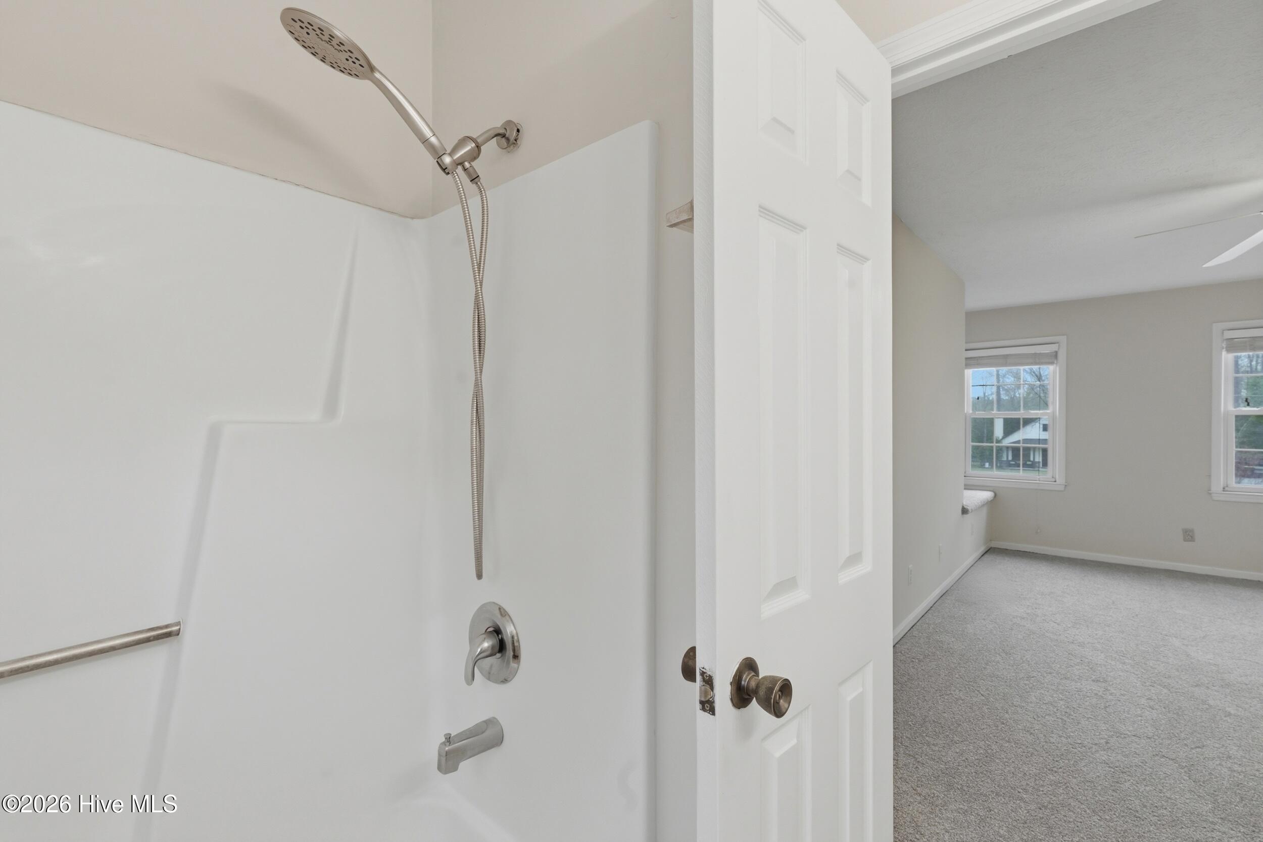 100559462 | Photo 29