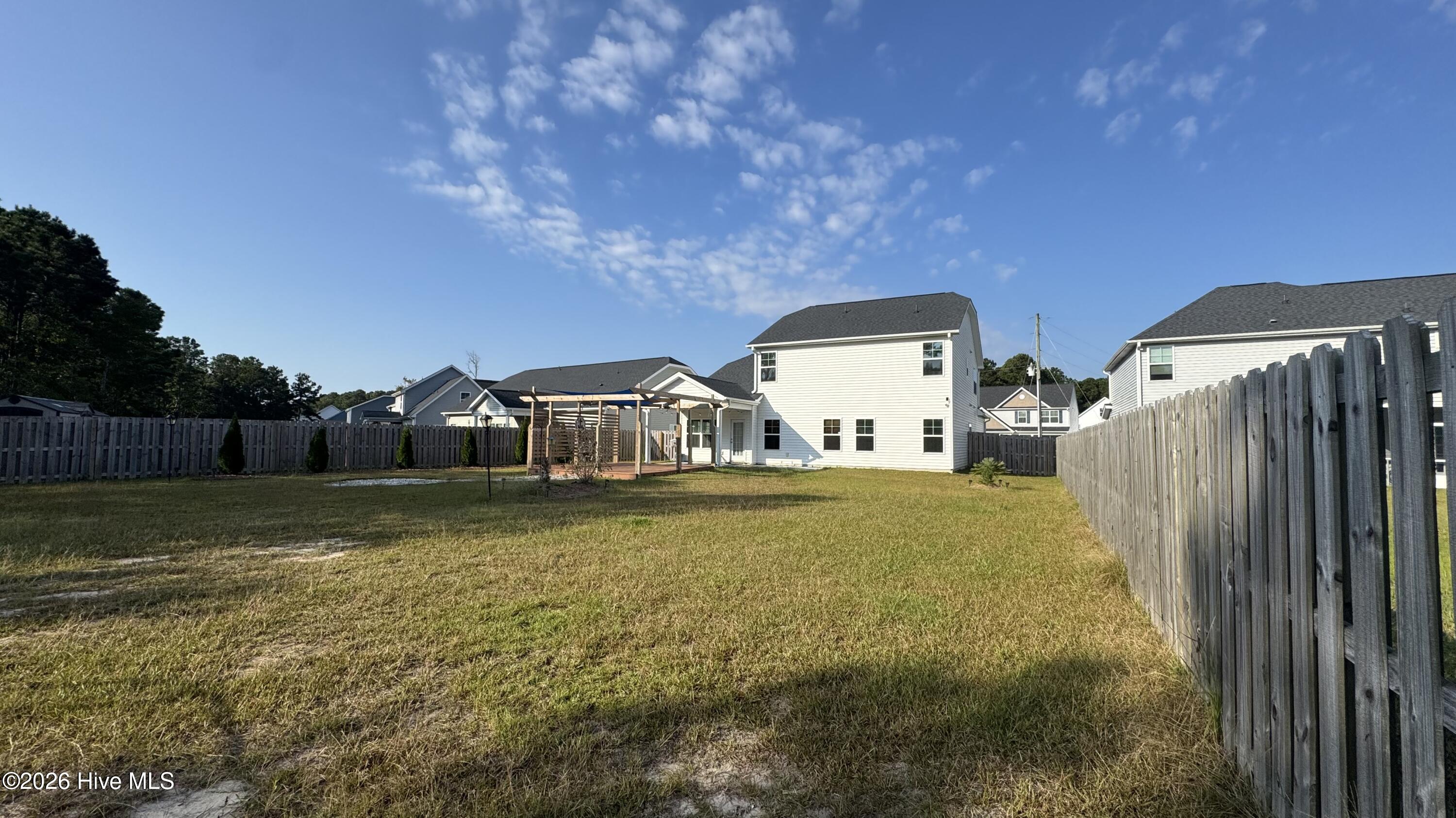 100562779 | Photo 44