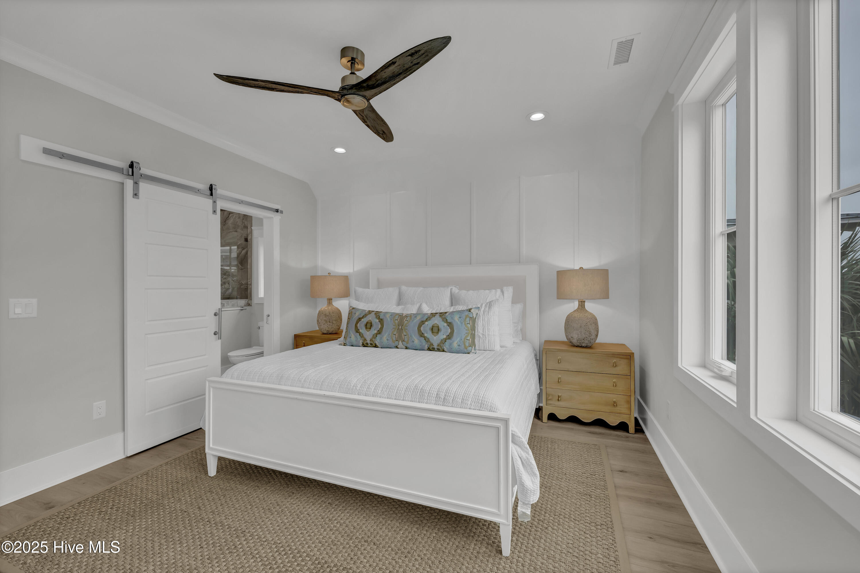 100507962 | Photo 36