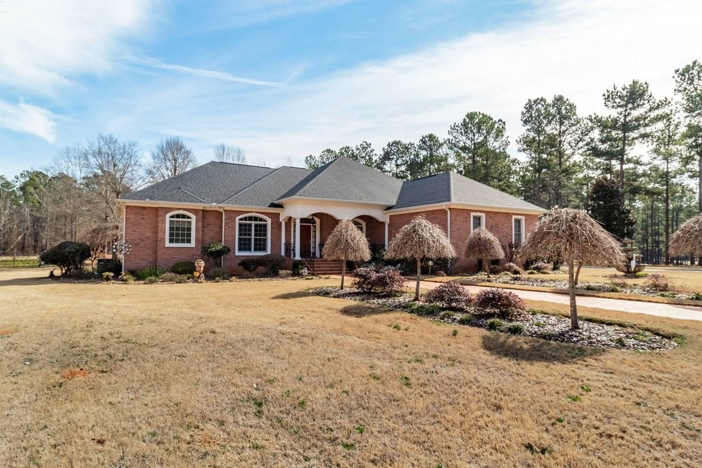 218 N Crestridge Drive, Waynesboro, GA 30830 Listing Photo  3