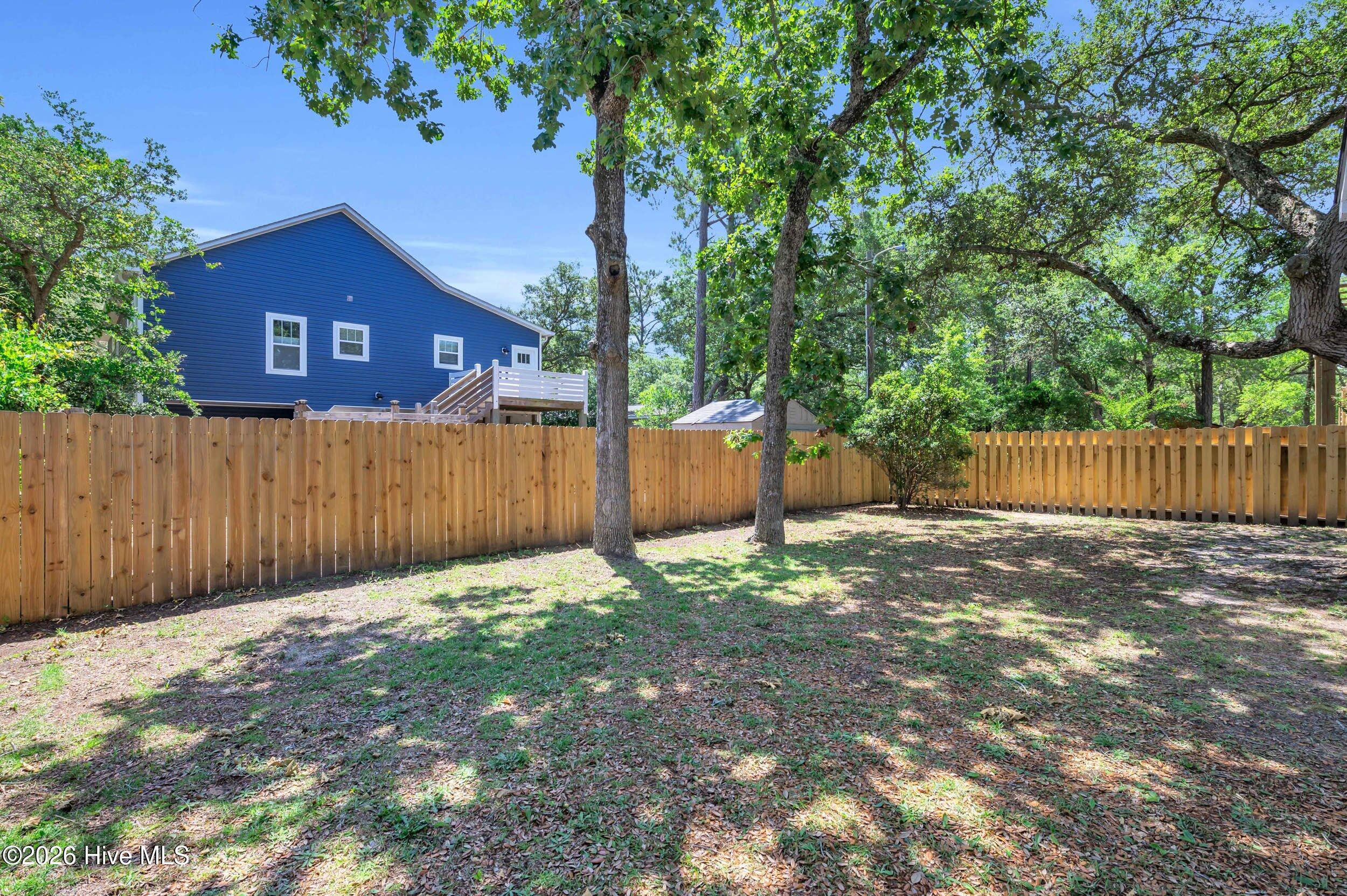 100565578 | Photo 33