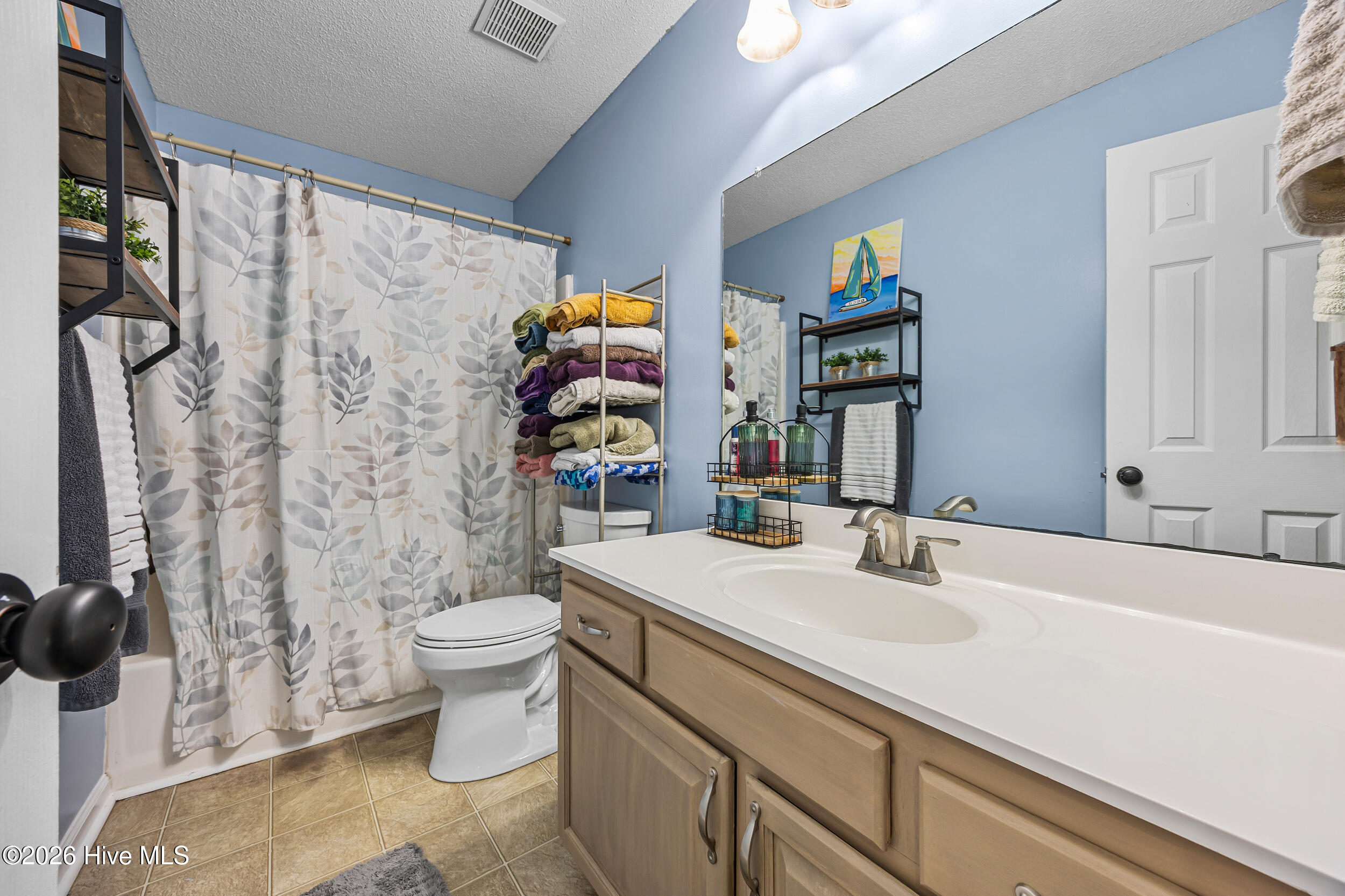 100566789 | Photo 12