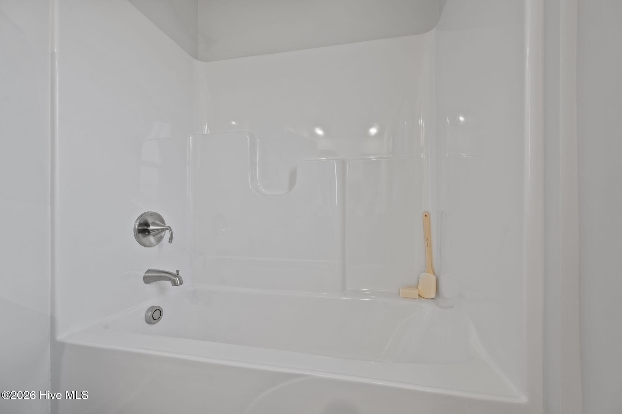 100561860 | Photo 27