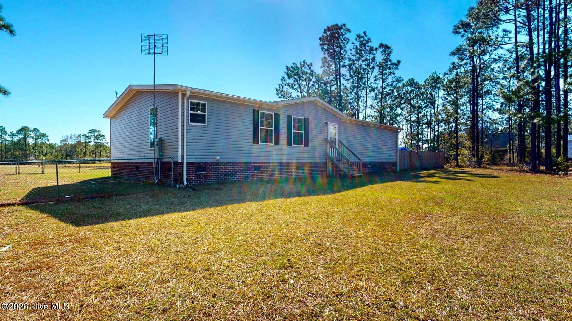 100567177 | Photo 47